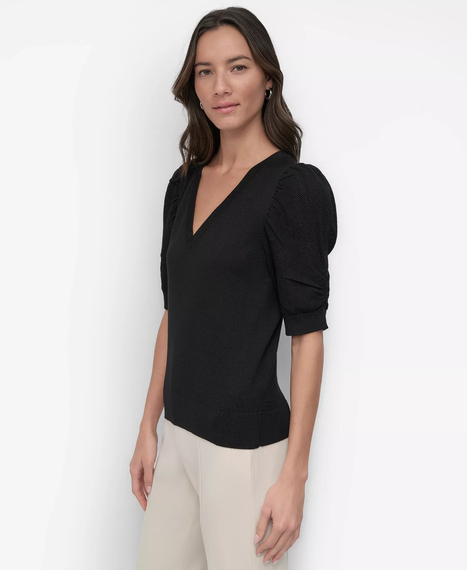 Women's Puff-Sleeve V-Neck Sweater - Black - L