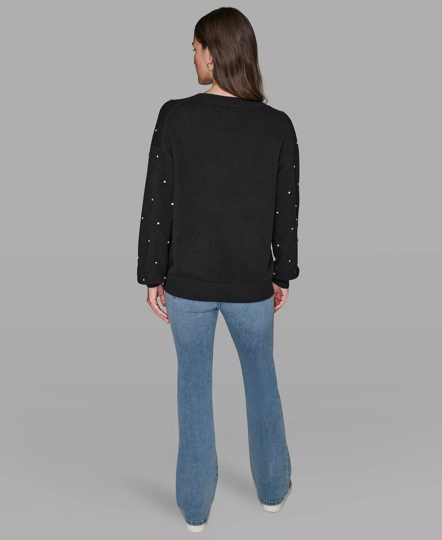 V-Neck Diamond Pattern Sweater - Black - XS