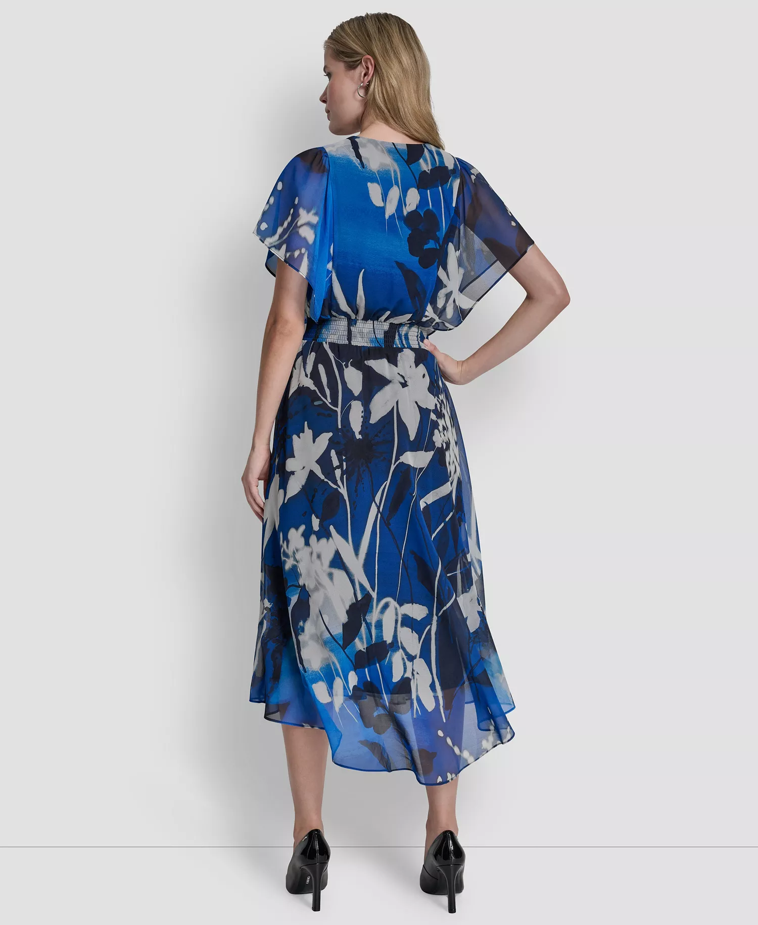 Women's Short Flutter Sleeve V Neck Smocked Waist Floral Midi Dress - Indigo/Atlantic Blue Multi - 10
