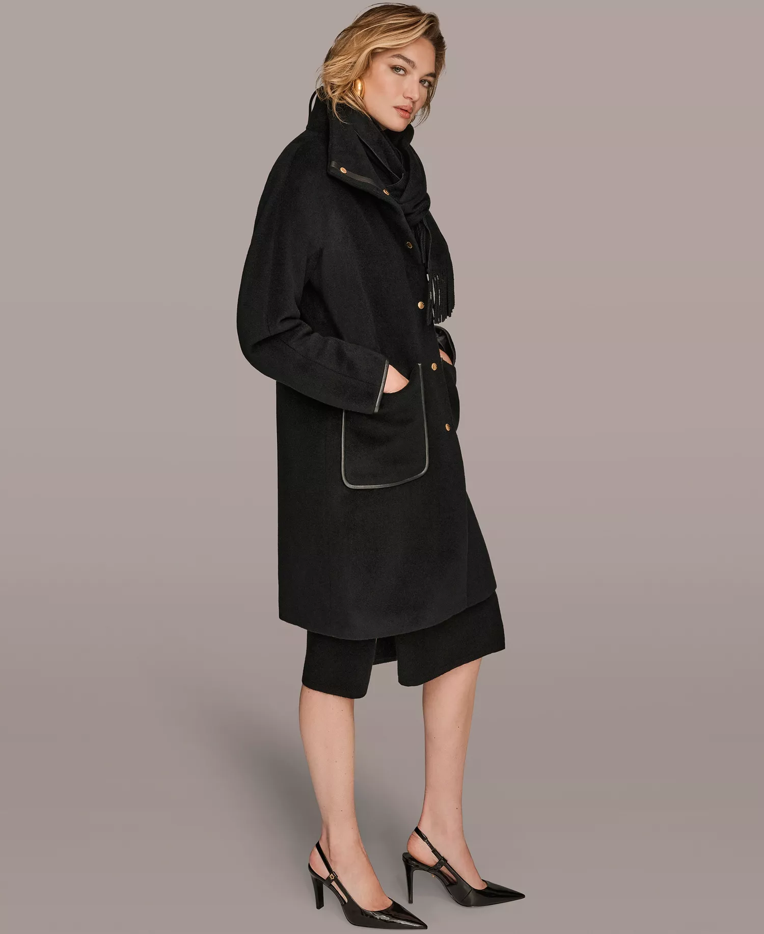 Women's Snap Button Scarf Coat - Black - L