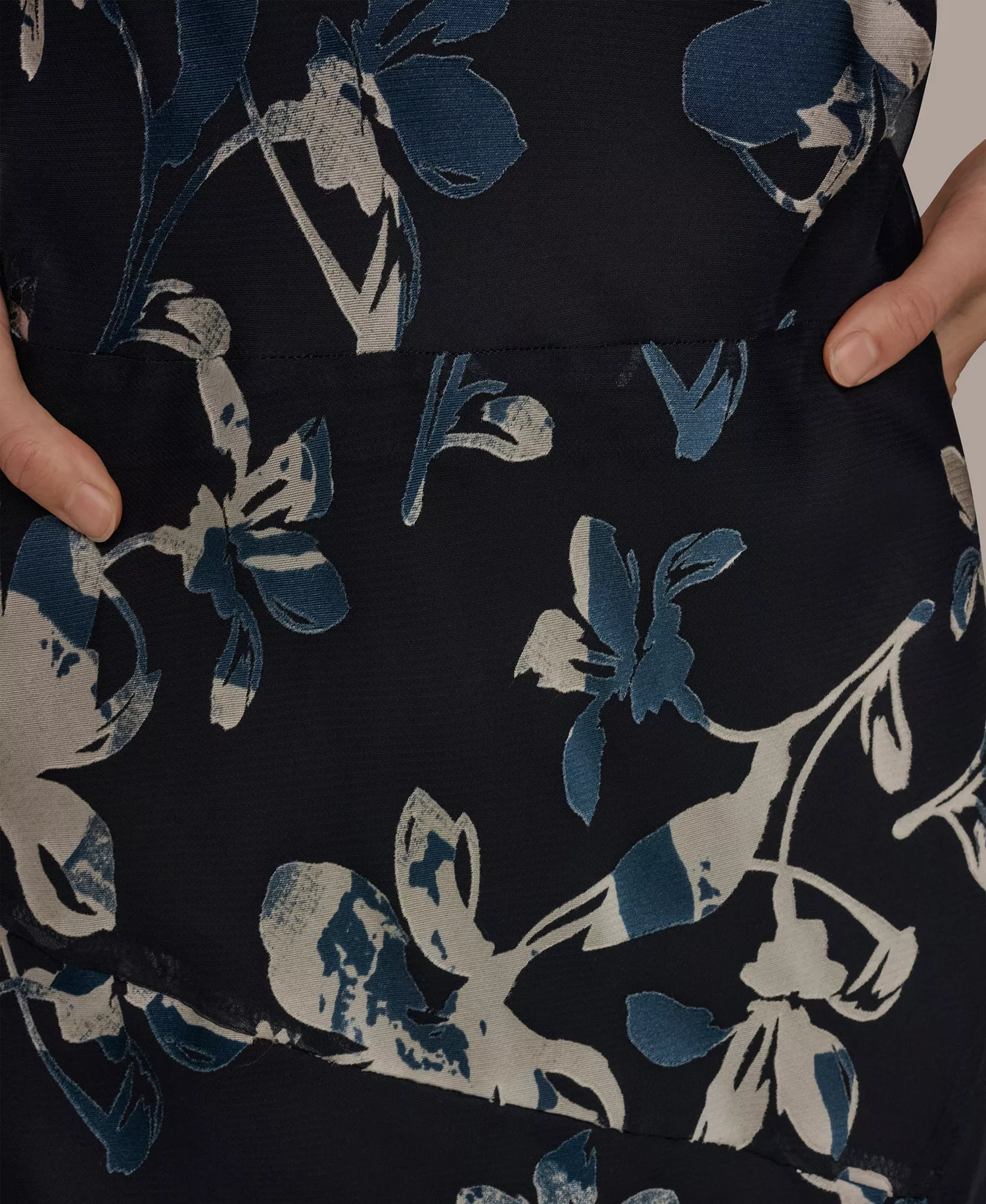 Women's Floral Sleeveless Dress - Nightfall Multi - 10