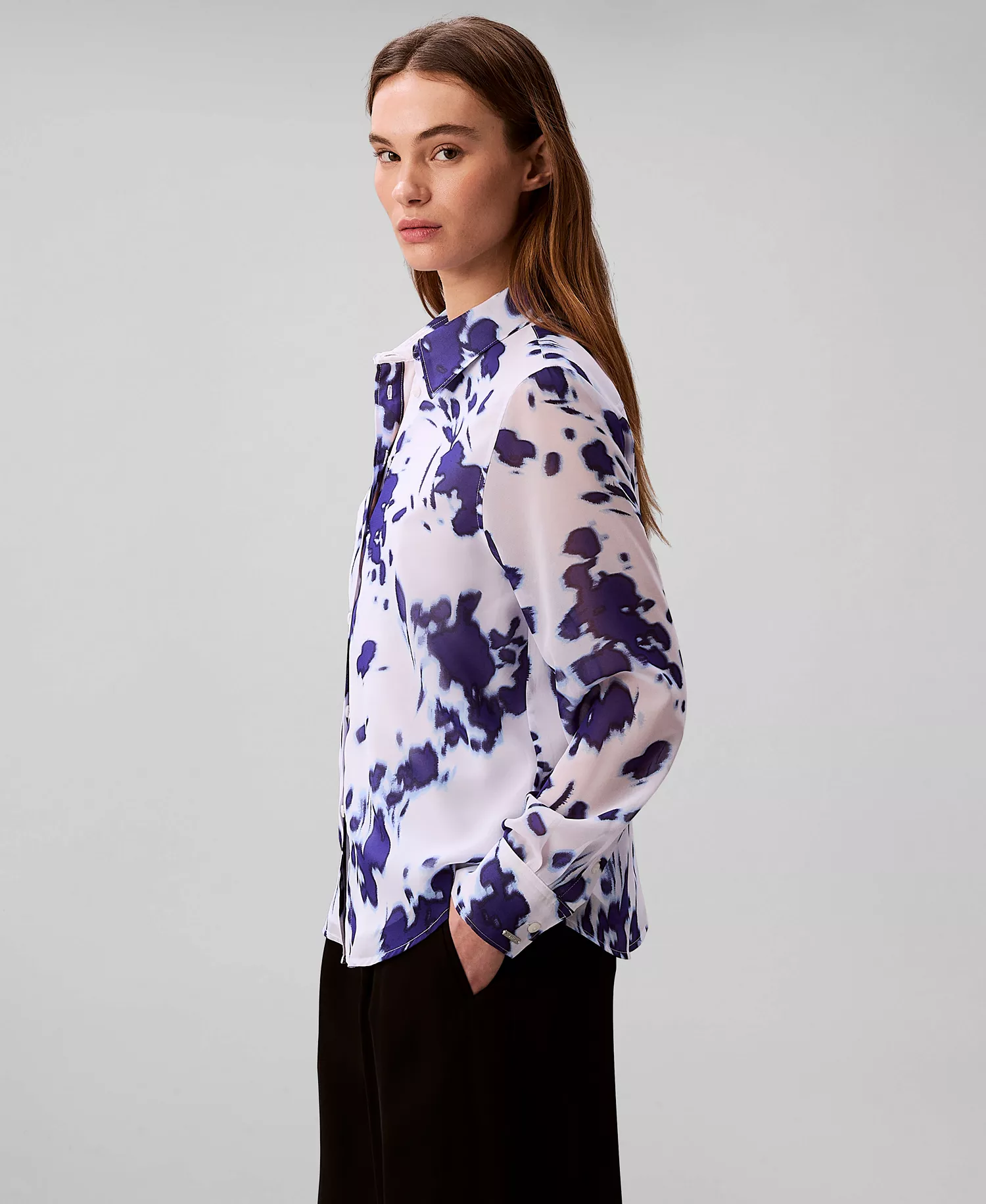 Women's Printed Relaxed Button-Down Shirt - Brilliant White Swept Floral Print - L