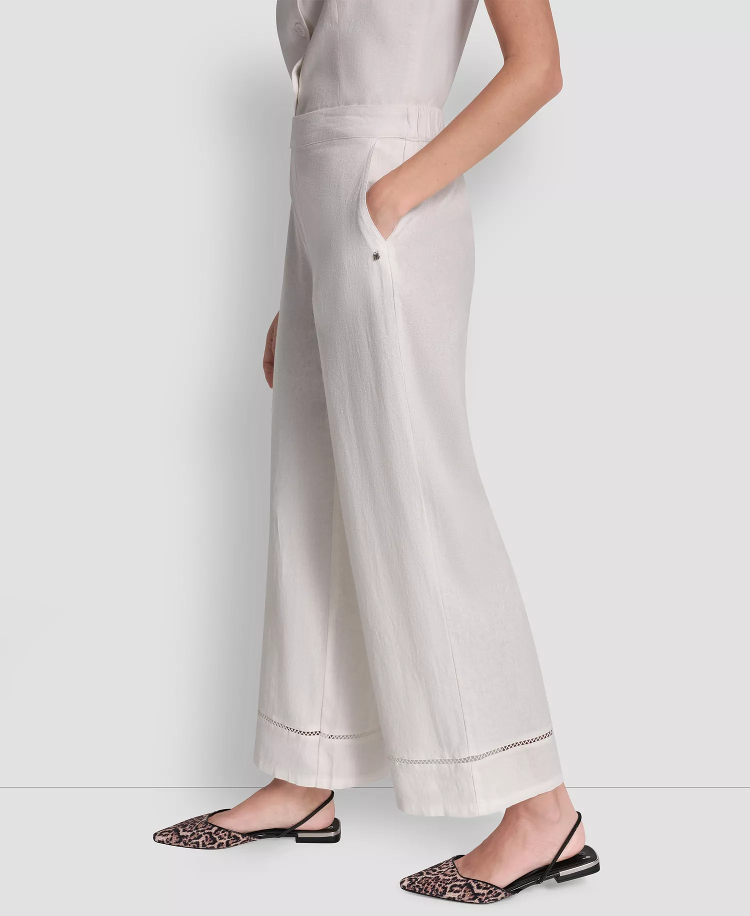Women's High Rise Pull-On Wide Leg Ankle Pants - Ivory - L