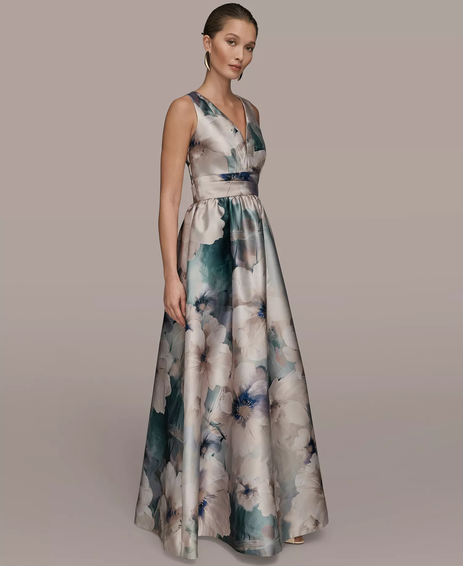 Women's Floral Print Sleeveless Pleated A-line Ball Gown - Laurel Multi - 10