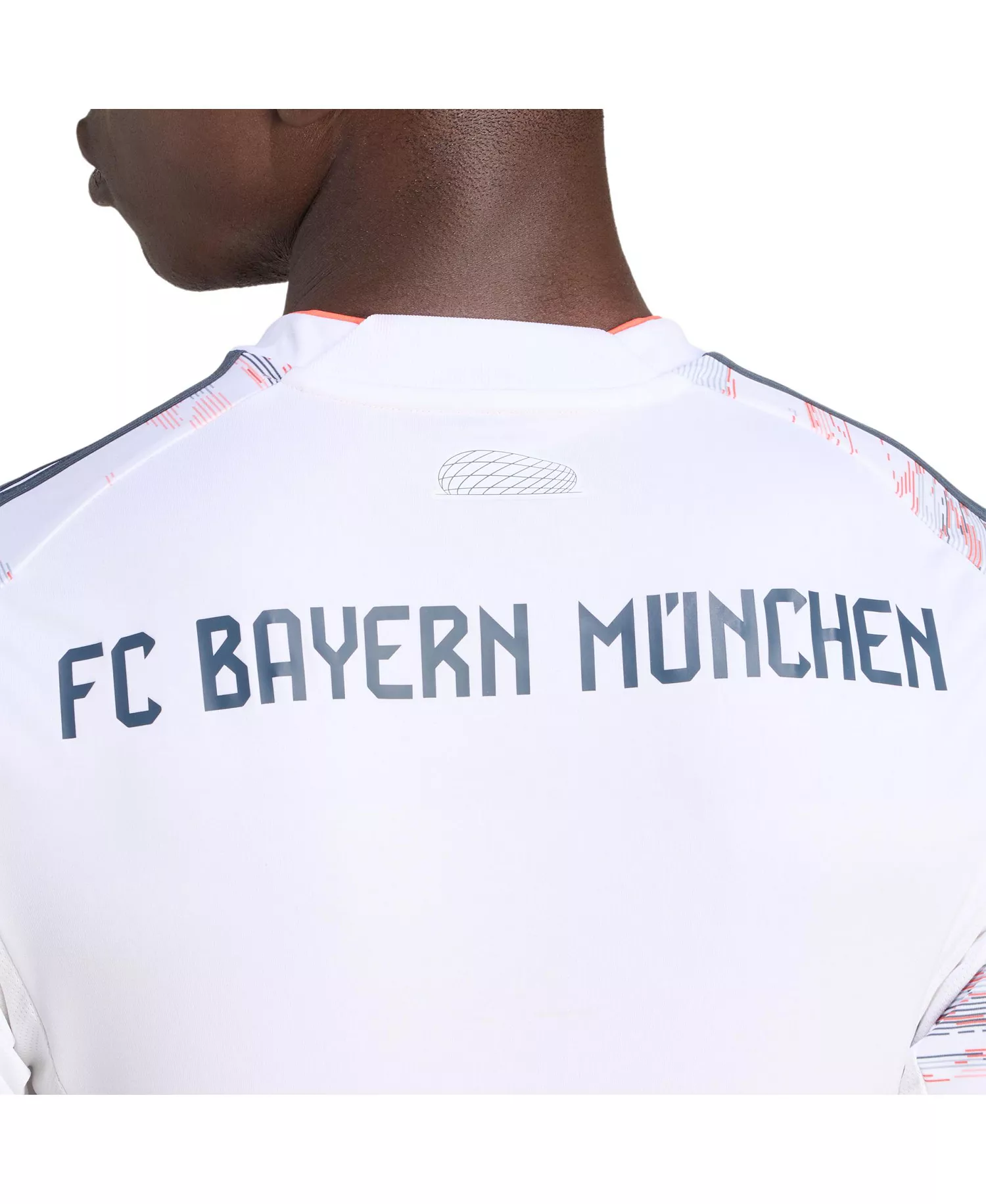Men's White Bayern Munich 2025/26 Away Replica Jersey - White - L