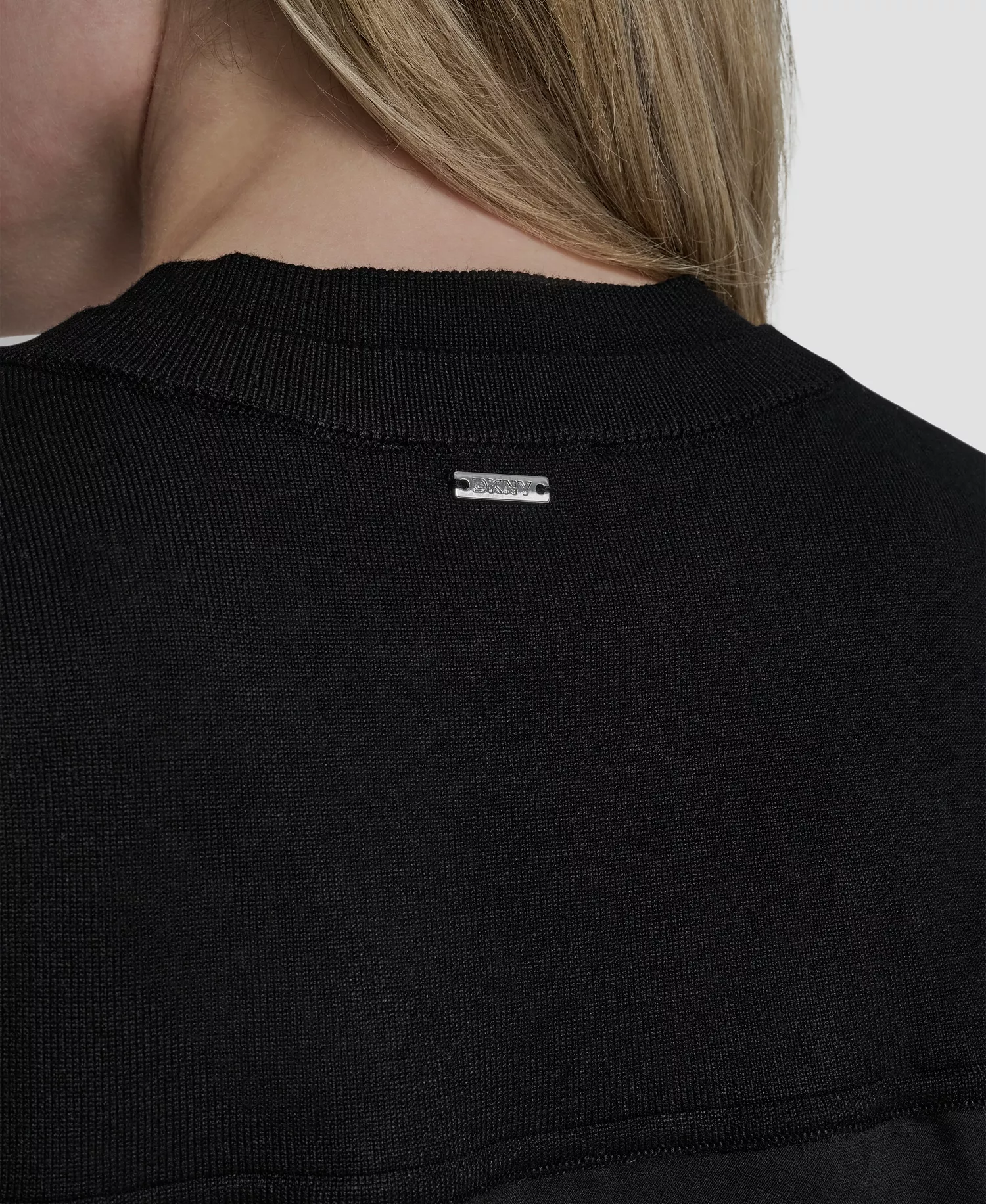 Women's Mixed Media V-Neck Sleeveless Sweater - Black - L