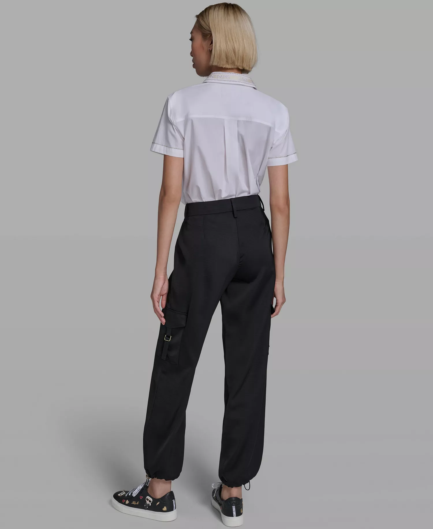 Women's Cropped Cargo Pants - Black - 0