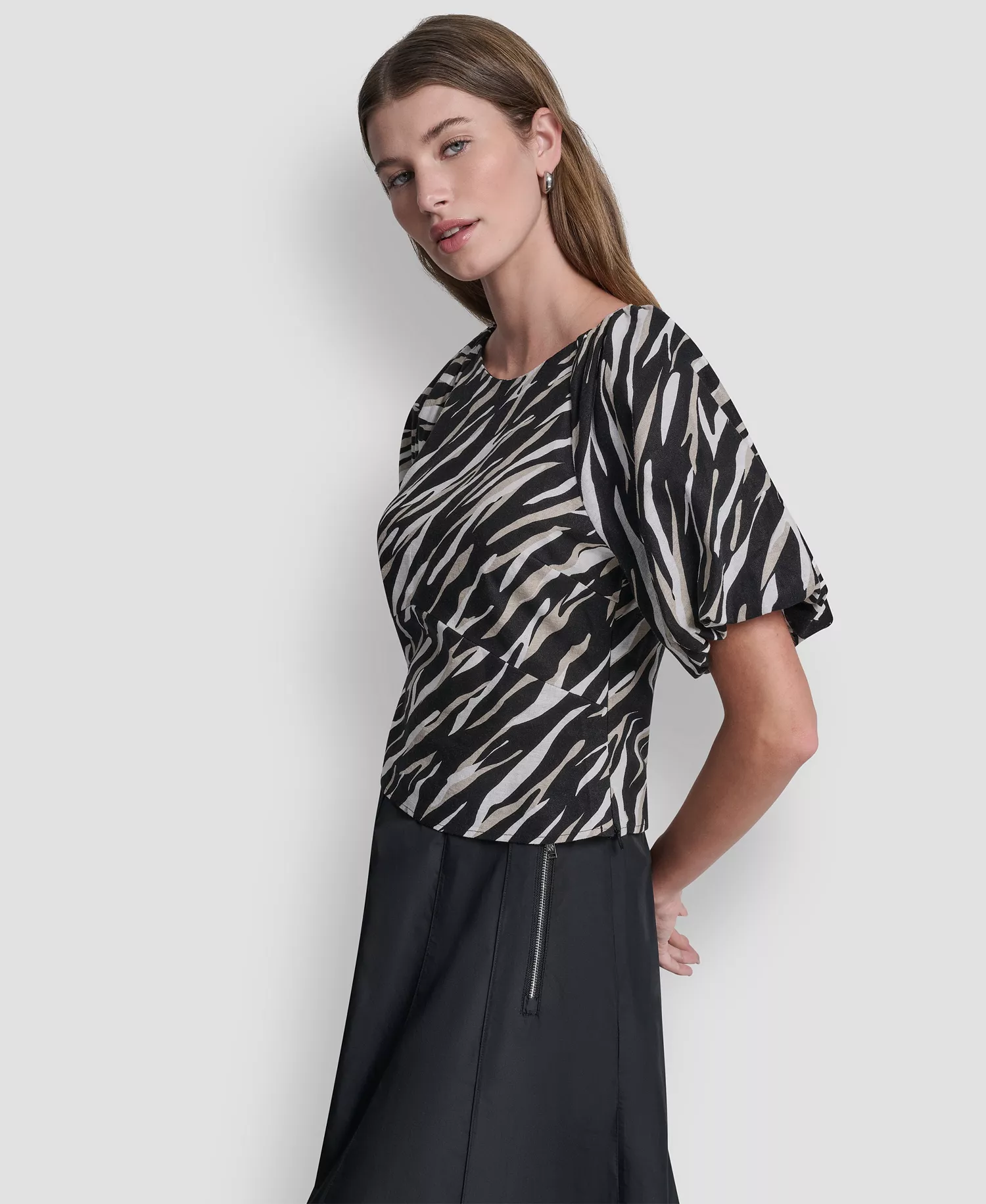 Women's Printed Scoop-Neck Short-Puff-Sleeve Top - Concrete Animal - L