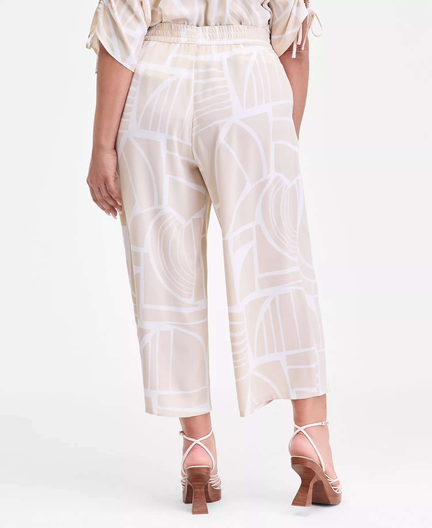 Plus Size Printed Pull-On Crop Pants, Macy's Exclusive - Fae Geo Ne - 0X - Plus