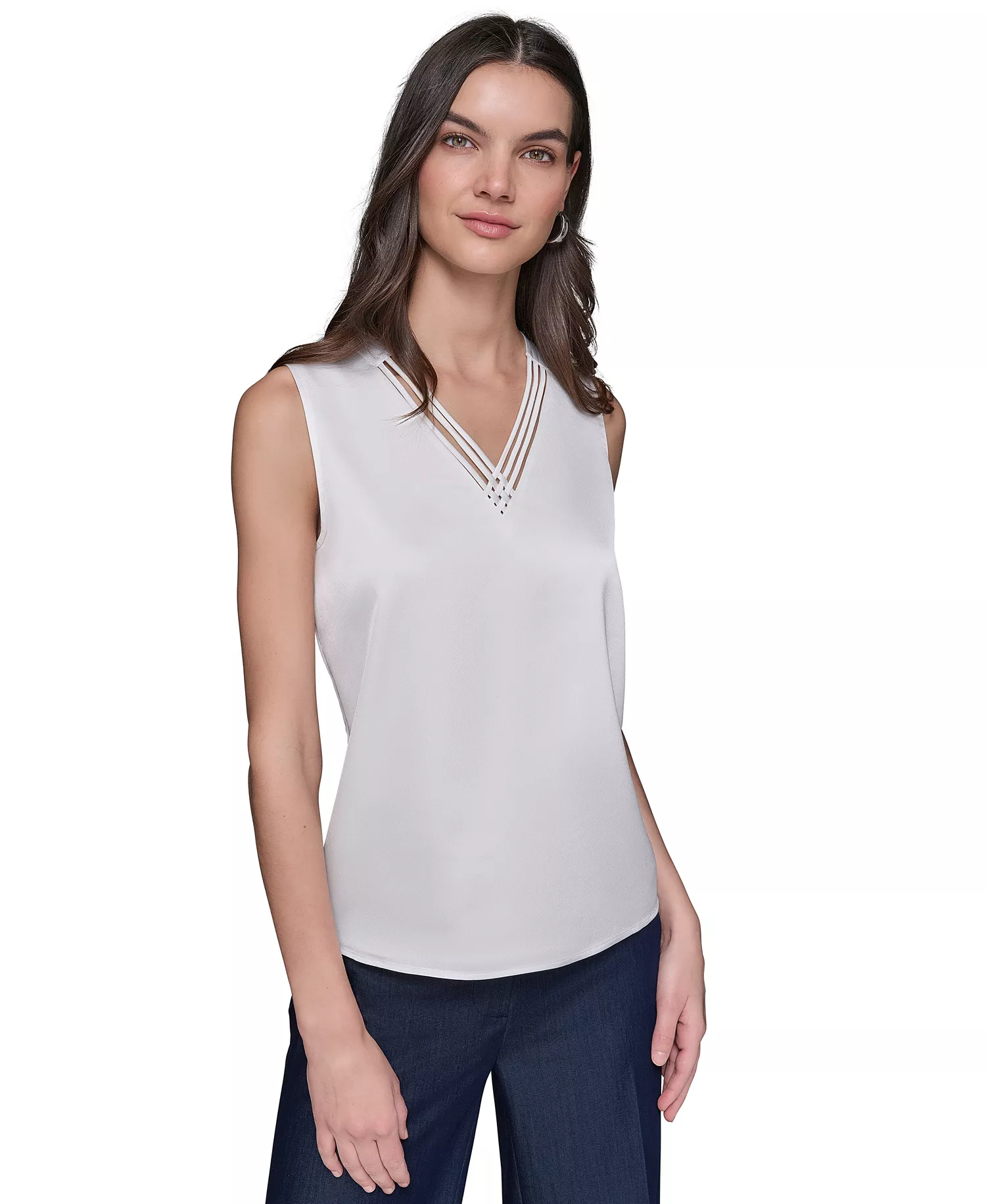 Women's Sleeveless V-Neck Blouse Top - Soft White - L