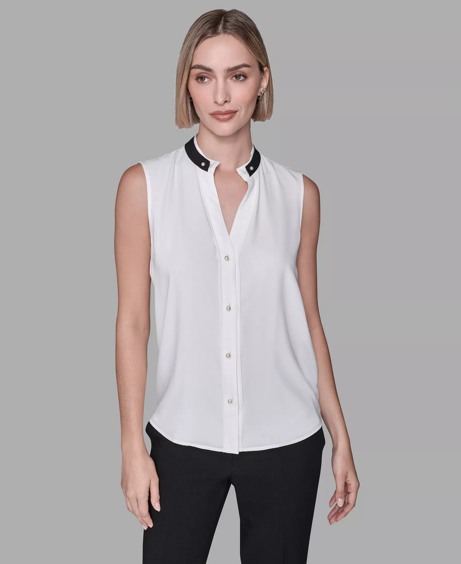Women's V-Neck Button Down Top - Soft White/Black - L