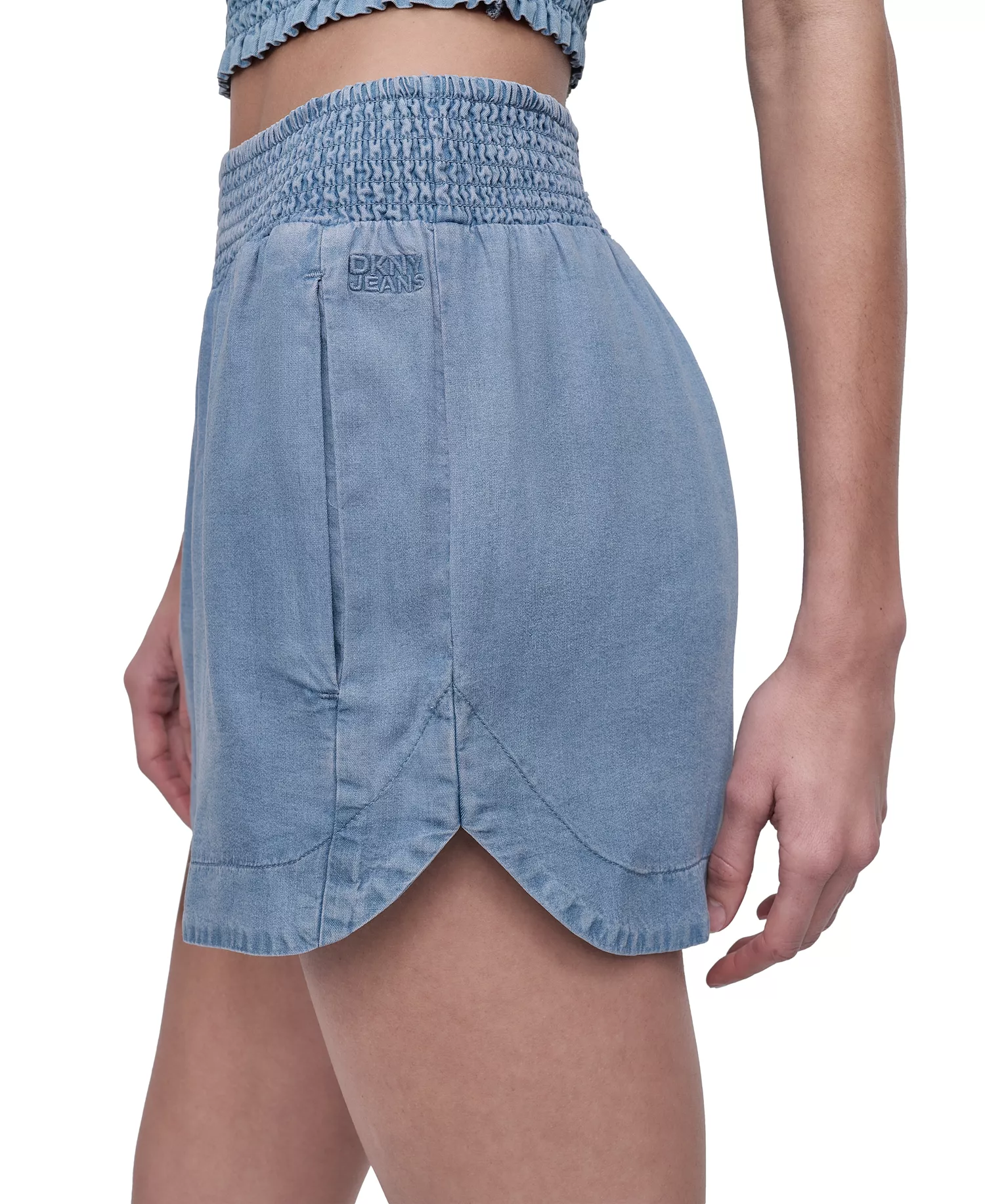 Women's Chambray High Rise Dolphin-Hem Shorts - FJZ - CHAMBRAY - L