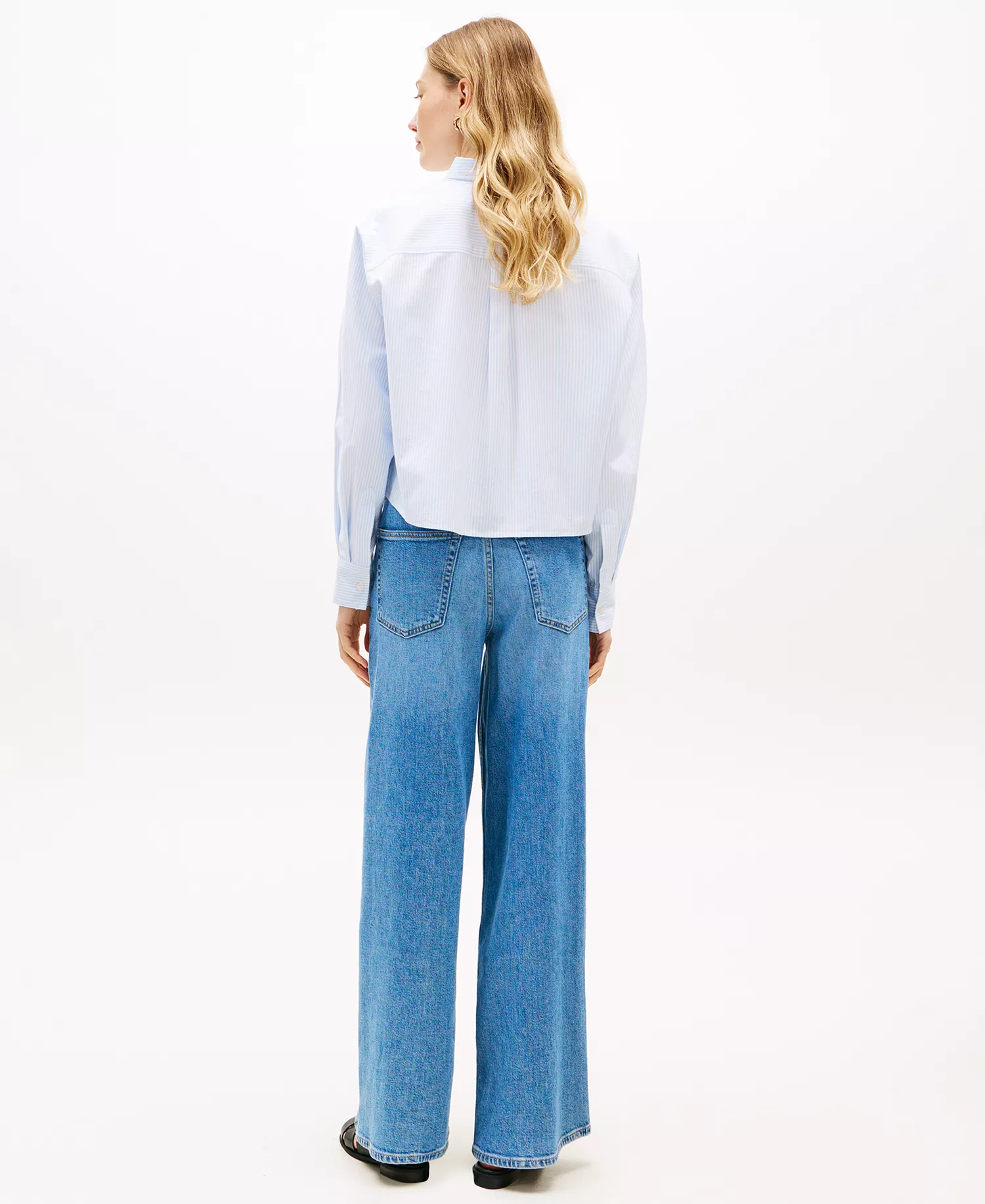 Women's Bling Cropped Long-Sleeve Shirt - Classic Ithaca White Vessel Blue - L