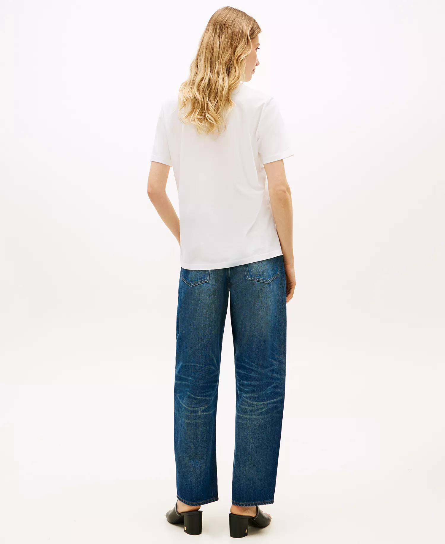 Women's Graphic Logo T-Shirt - Ecru - L