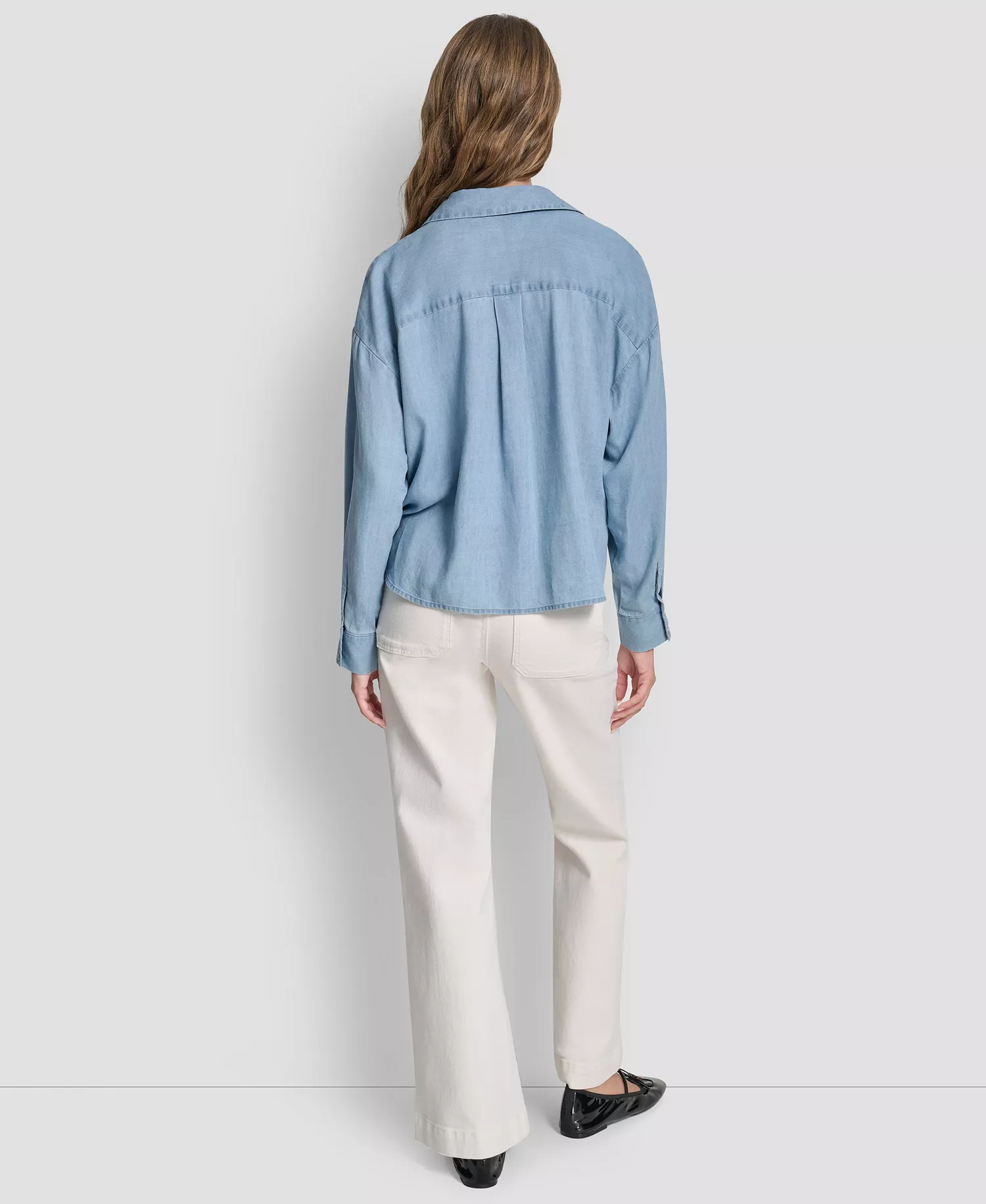 Women's Long-Sleeve Button Front Shirt With Twist Hem - Chambray - L