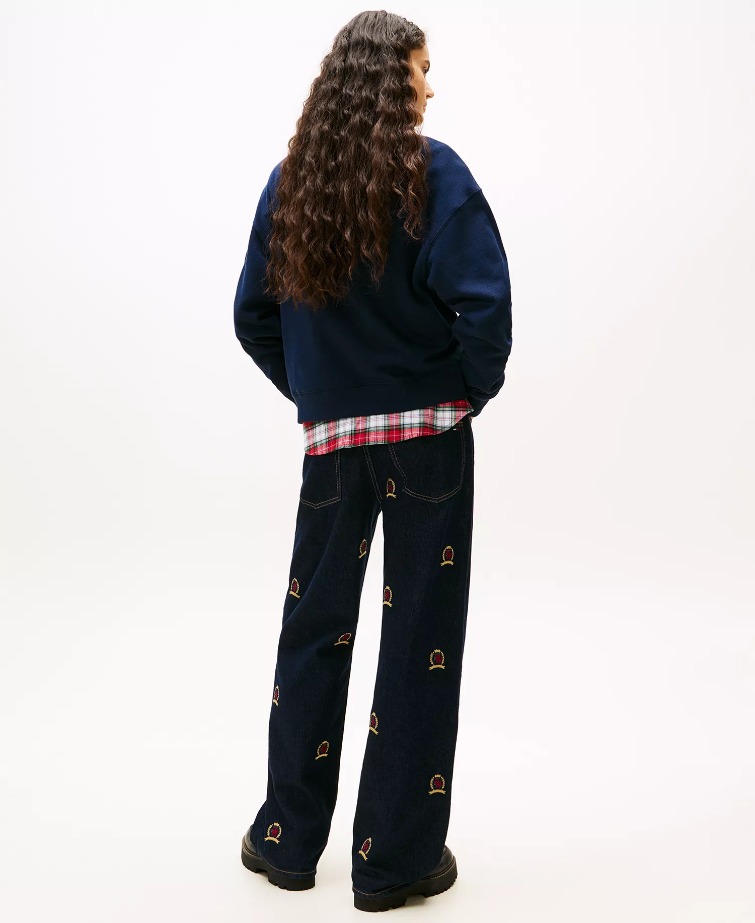 Women's Boxy Tommy Applique Crewneck Sweatshirt - Dark Night Navy - L