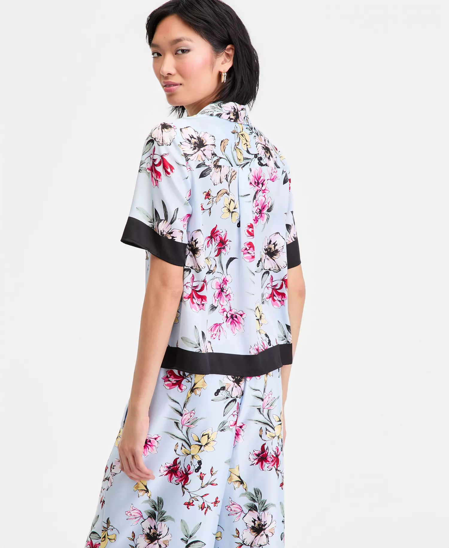 Women's Short-Sleeve Printed Button-Down Shirt, Macy's Exclusive  - Seela Border - L