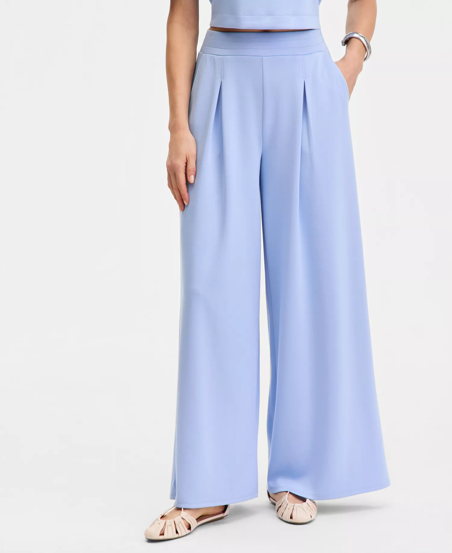 Women's Pleat-Front Wide-Leg Sweatpants - Air Blue - L