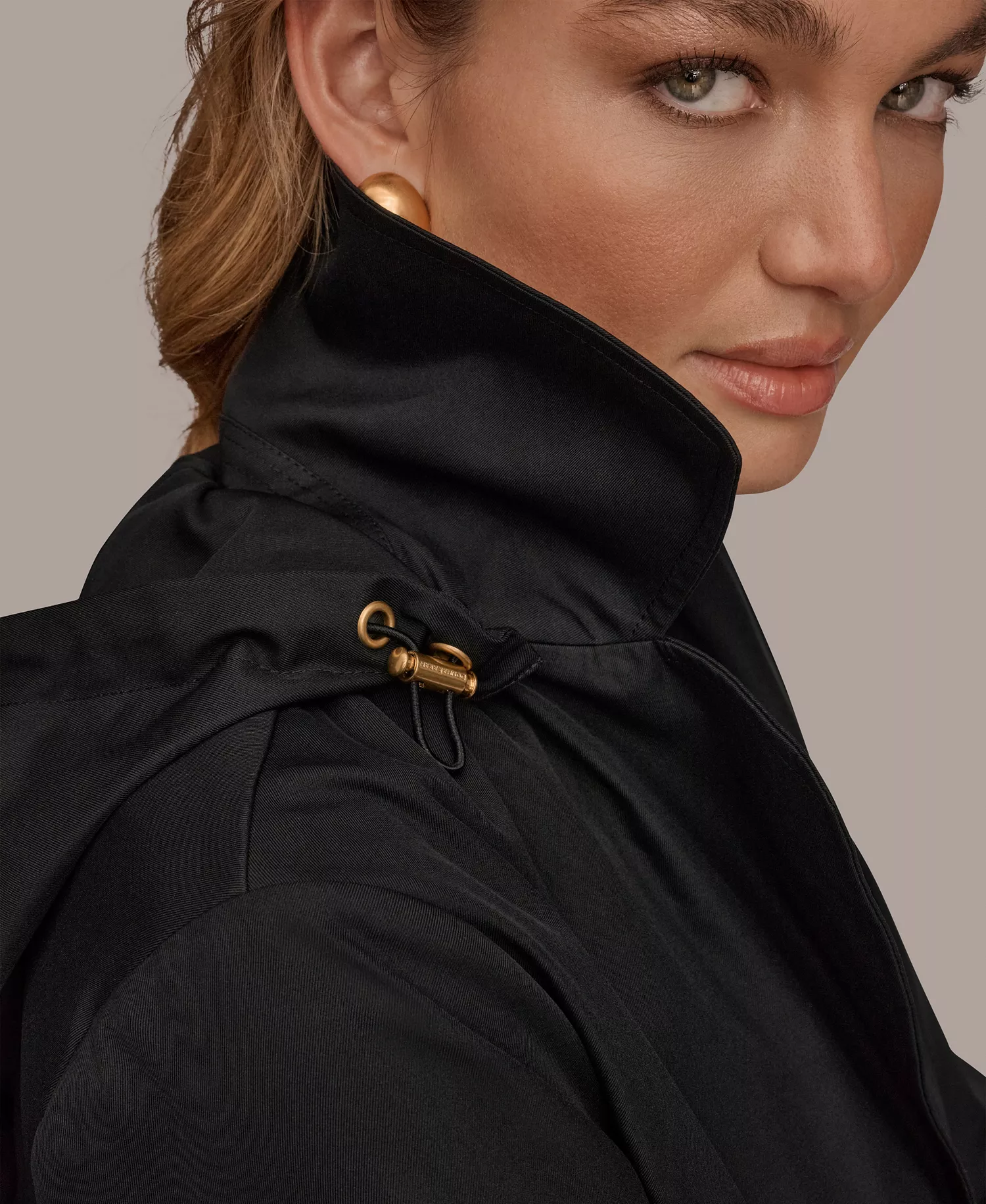Women's Single Breasted Belted Trench Coat - Black - L
