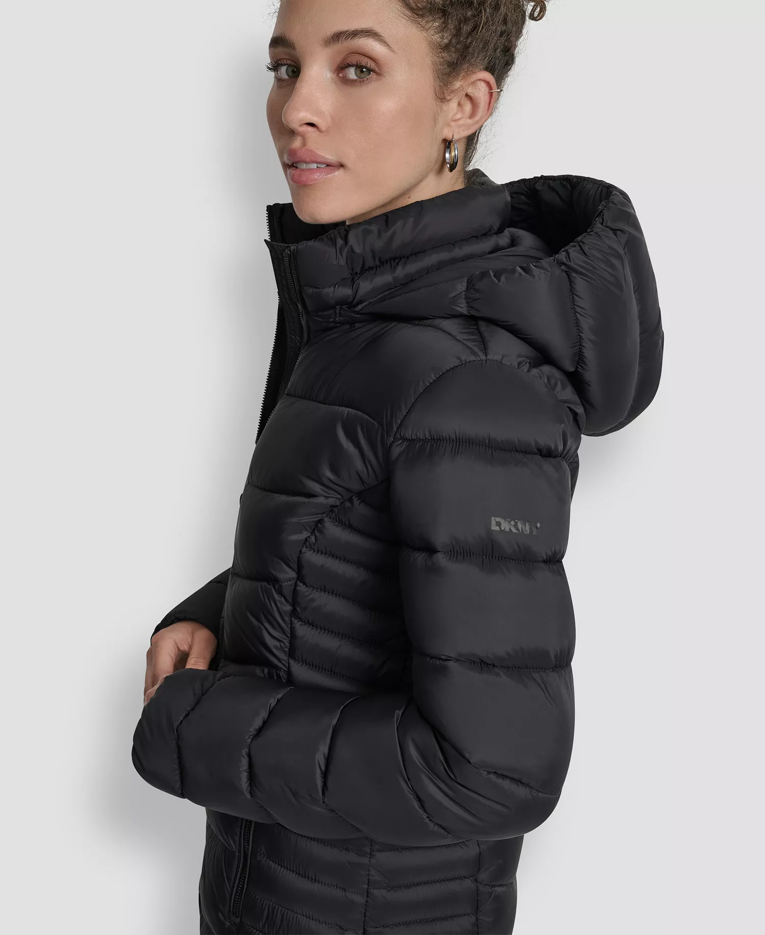 Women's Chevron-Quilted Full-Zip Puffer Jacket - Black - L