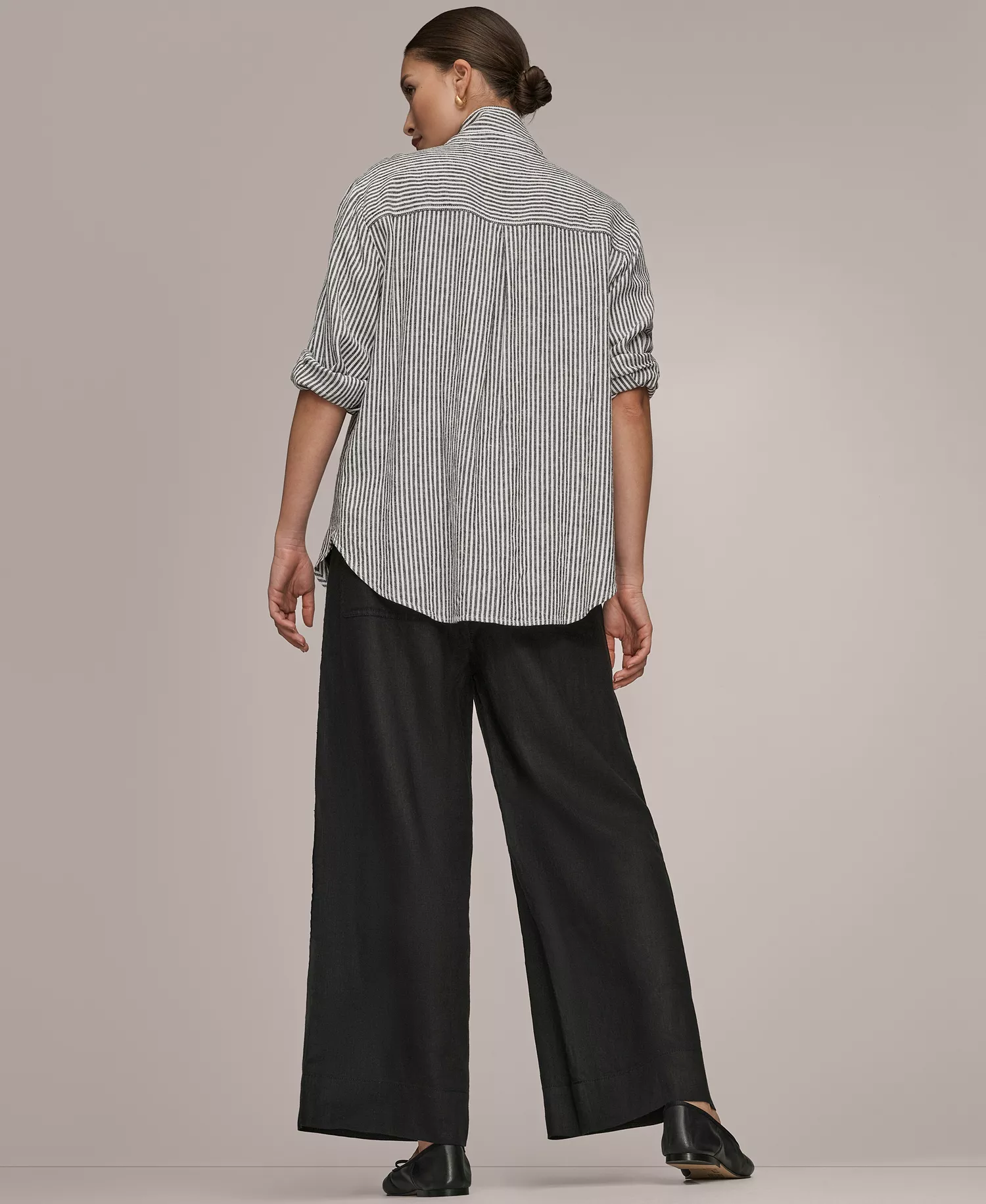 Women's Collared Button Striped Front Shirt - Thin Black Stripe - L