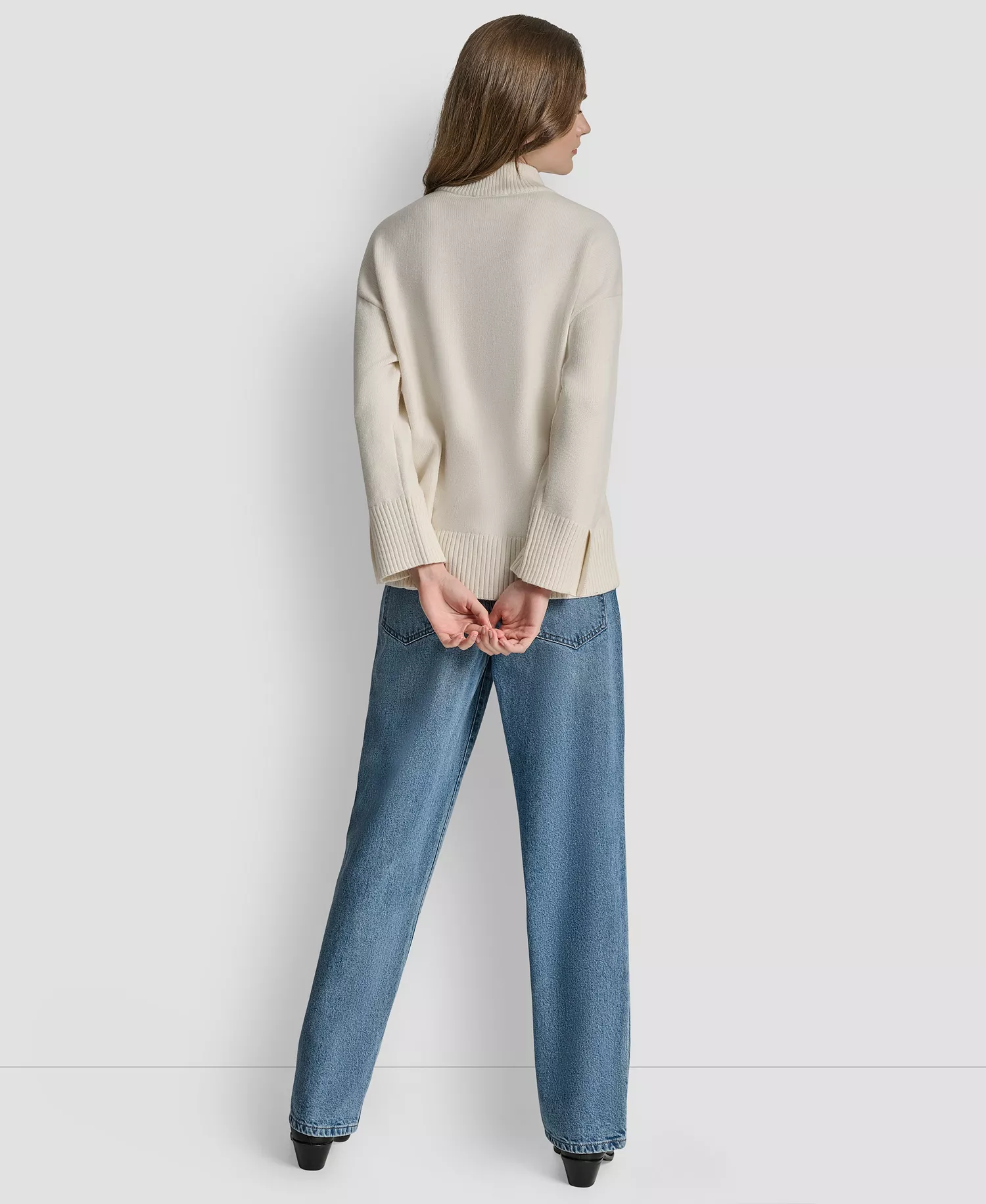 Women's Mock Neck Curved Hem Sweater - Eggnog - XL