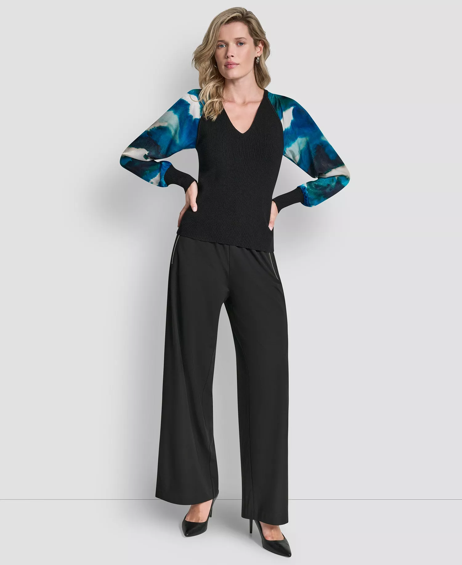 Women's Long Sleeve V-Neck Top - Black/Marbled Ocean - L