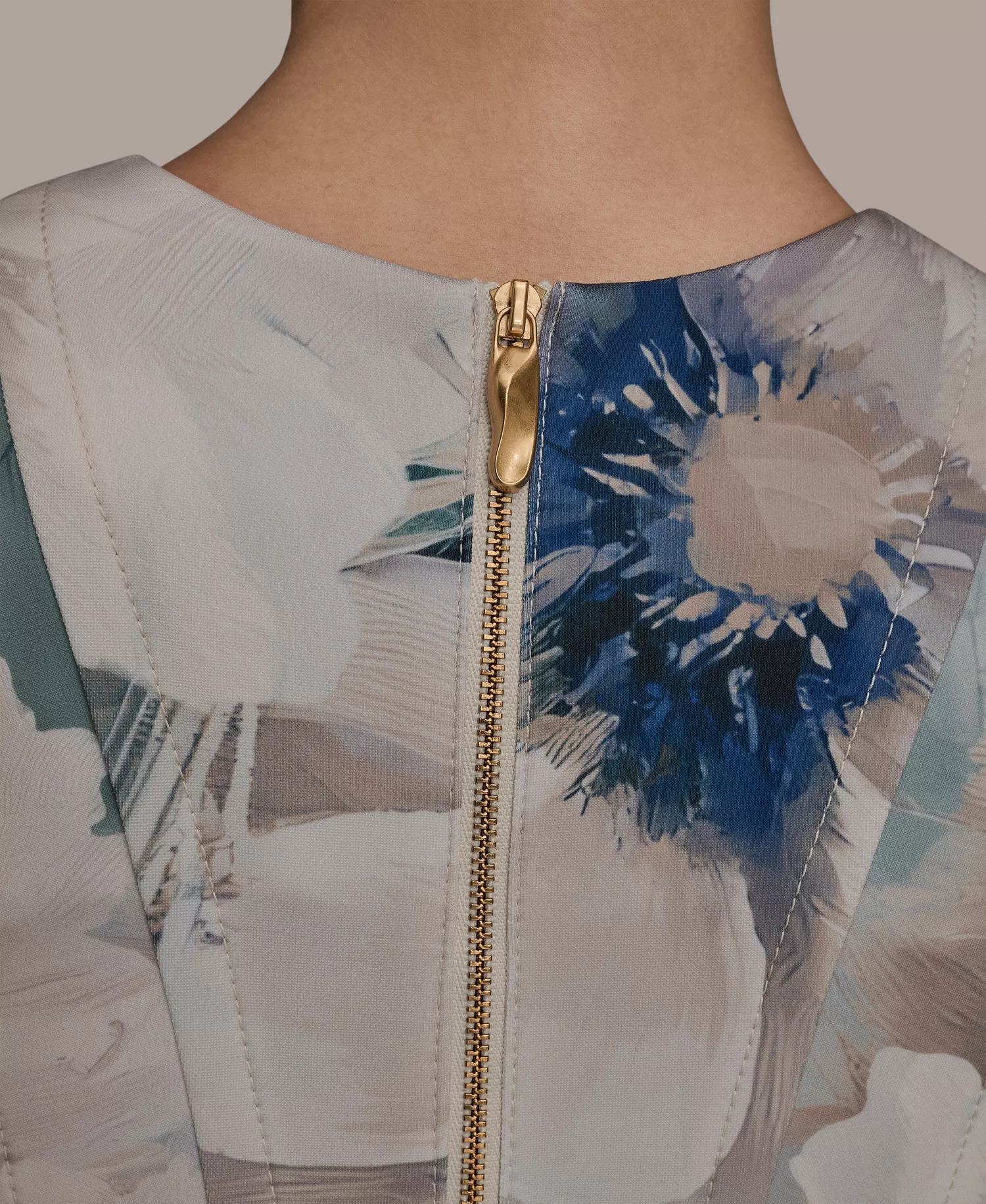 Women's Sleeveless Floral Fit and Flare Midi Dress - Laurel Multi - 10