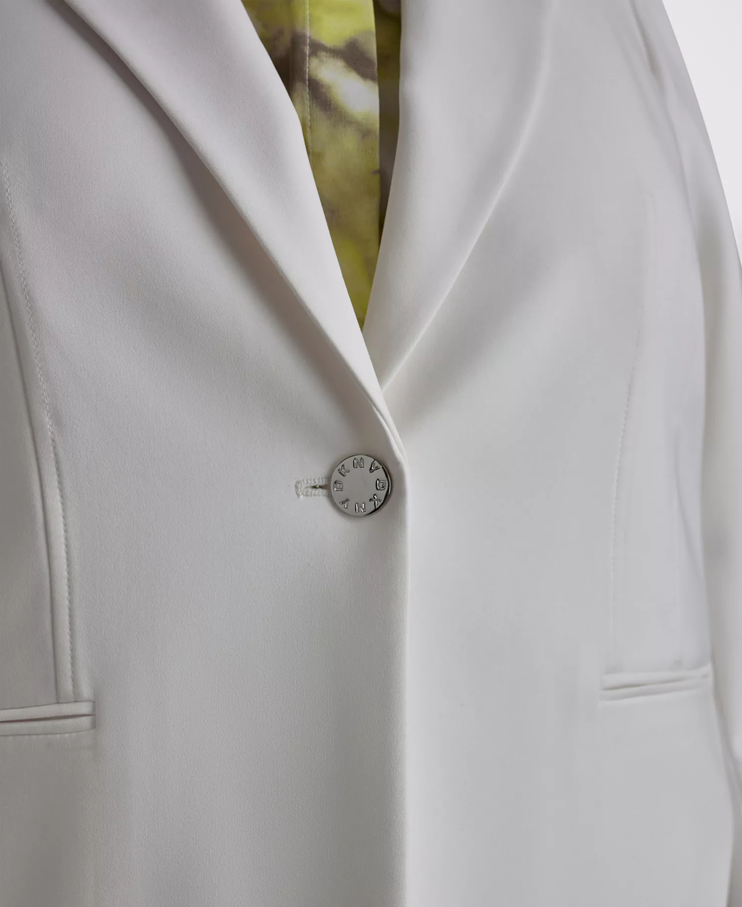 Plus Size Notch Collar Buttoned Jacket - Ivory - 14W