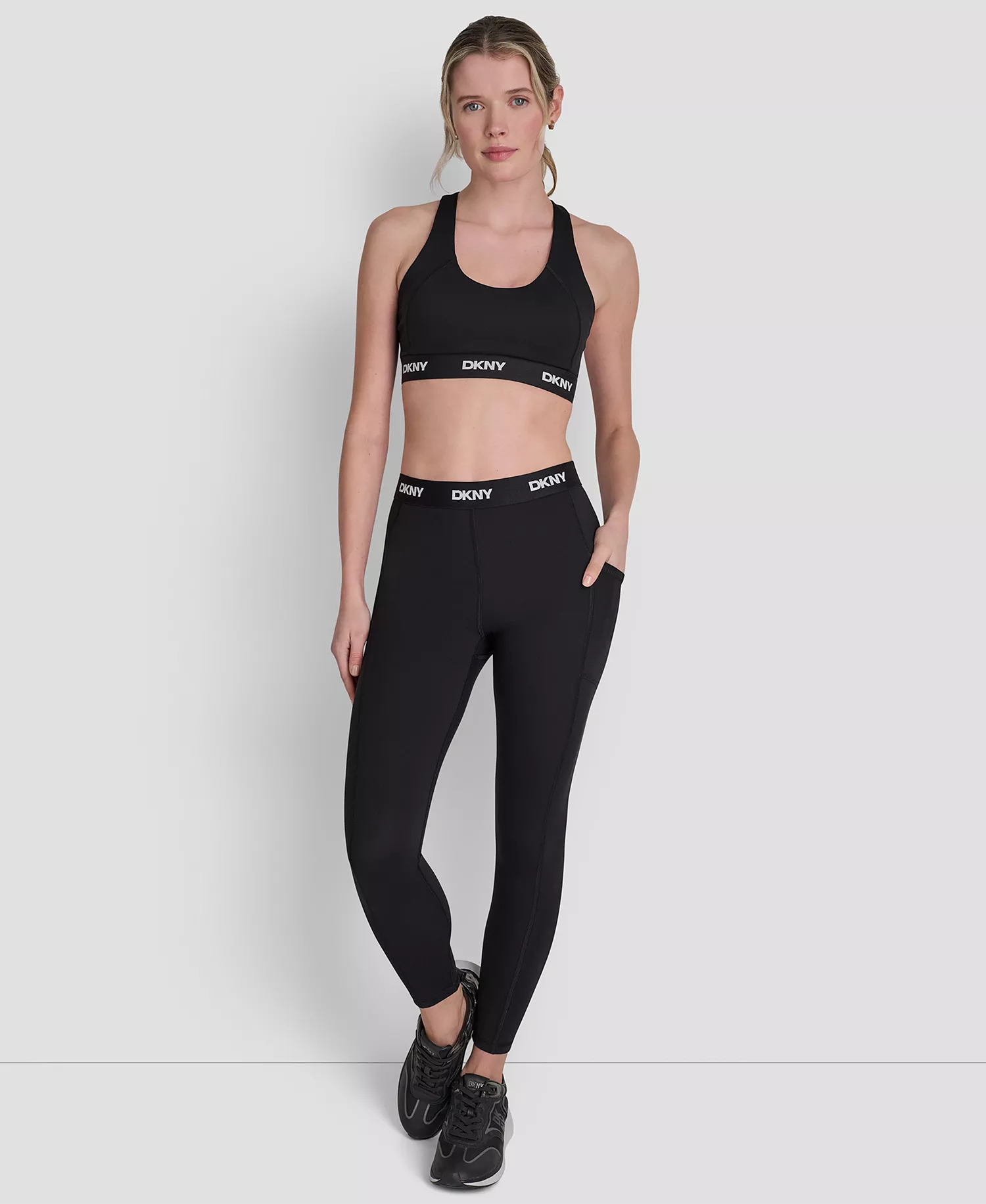 Women's Balance Compression Logo Sports Bra - Black - L