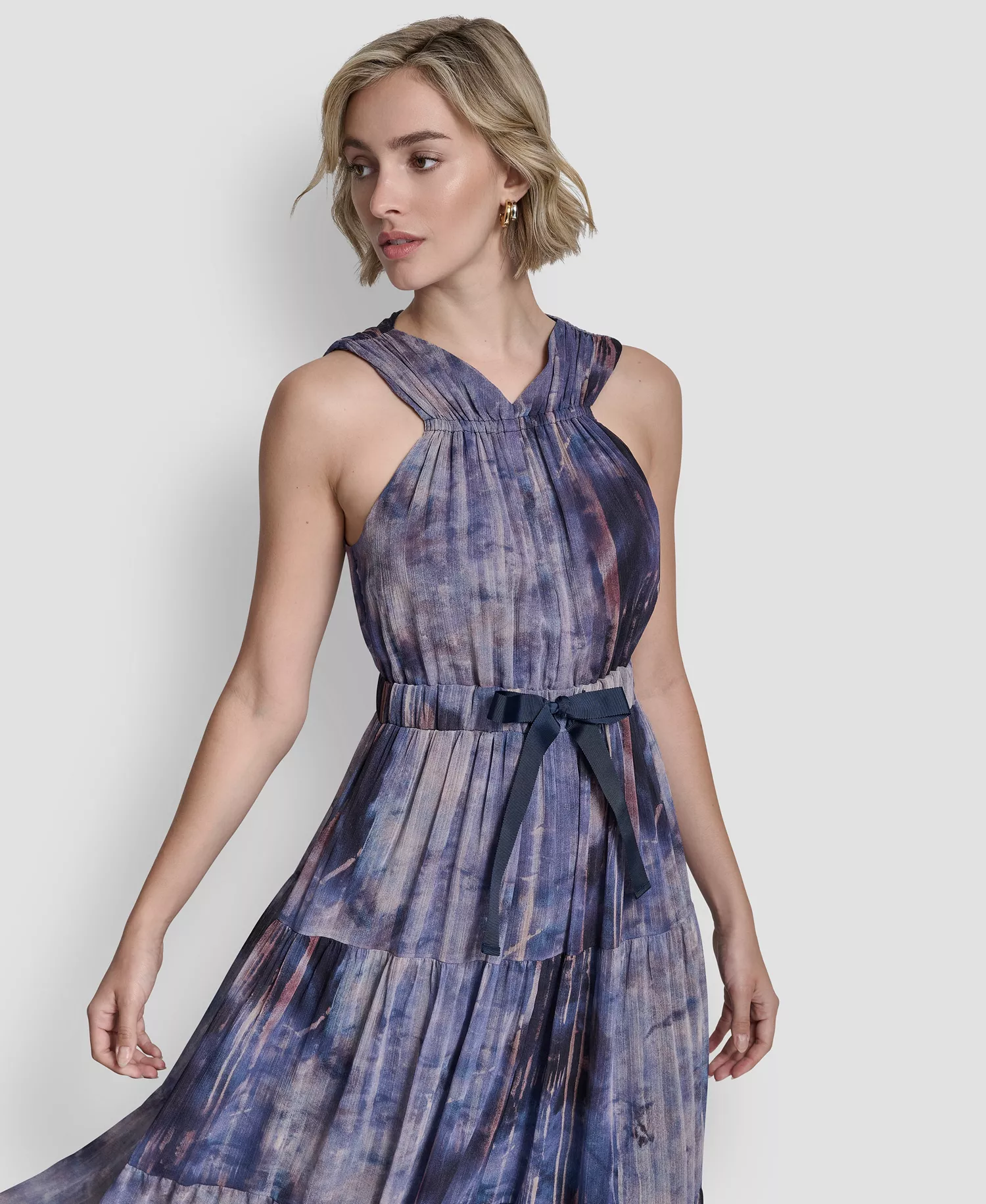 Women's V-Neck Sleeveless Tie Waist Dress - Hudson Lights - L
