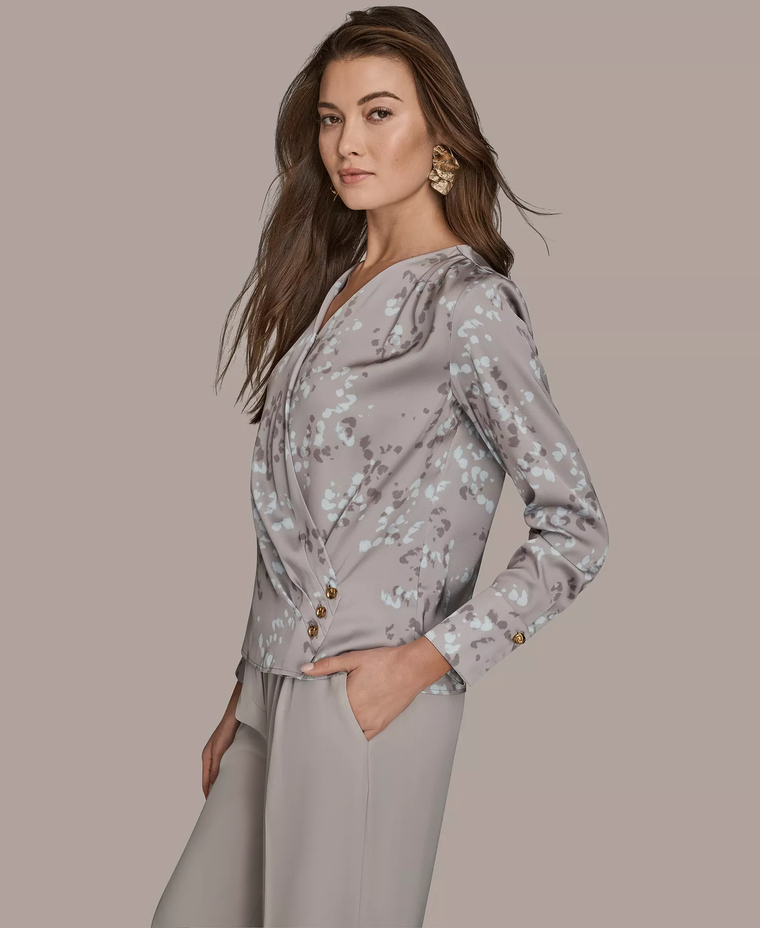 Women's Printed V-Neck Top - Driftwood Multi - L