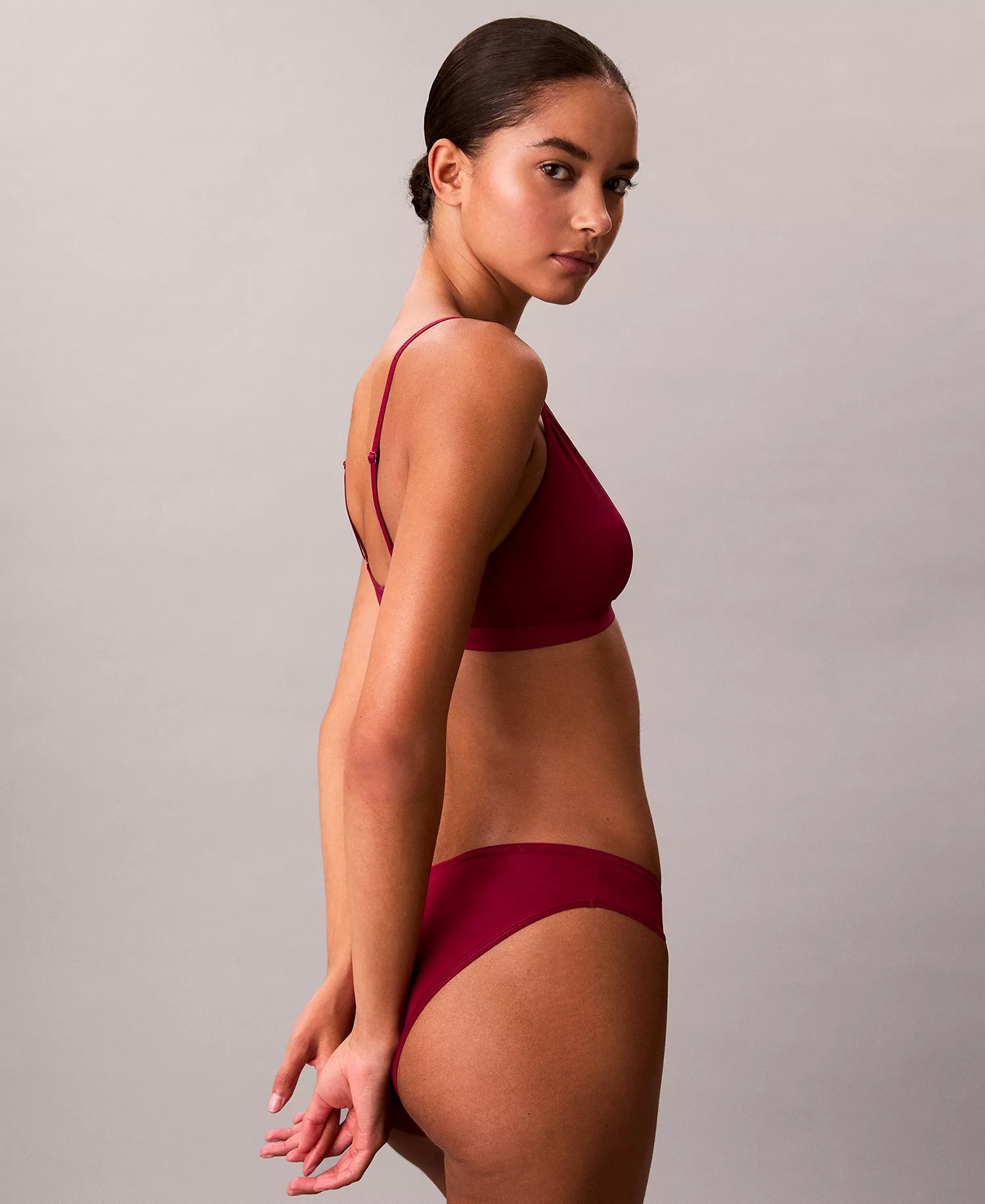 Women's Form To Body Triangle Bralette & Bikini Underwear - Beet Reed - L