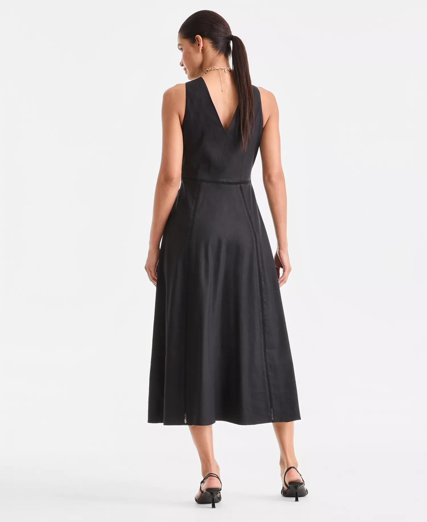 Women's Sleeveless V-Neck Linen-Blend Midi Dress, Macy's Exclusive - Deep Black - L
