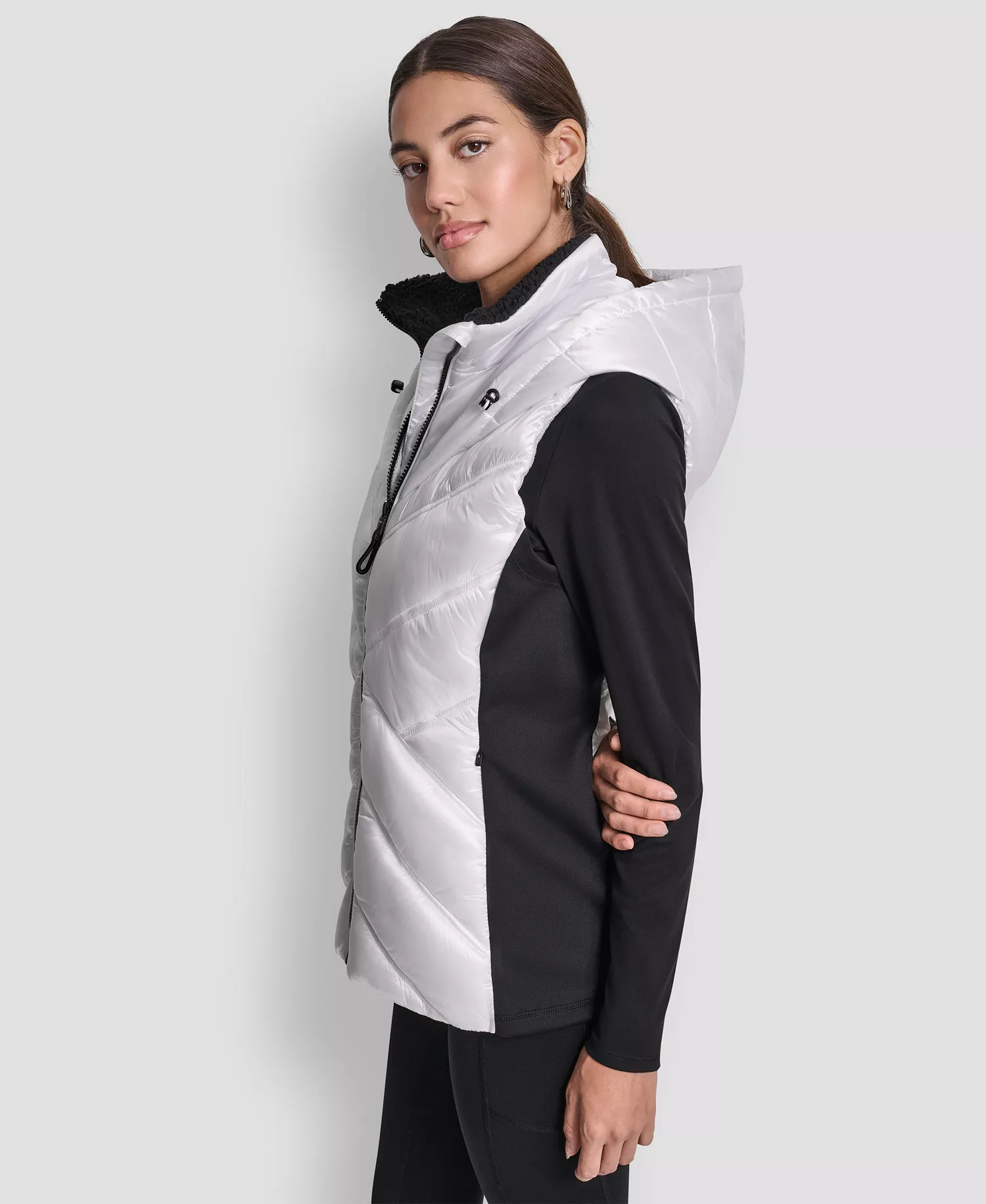 Women's Contrast Collar Hooded Puffer Vest - Liquid White - L