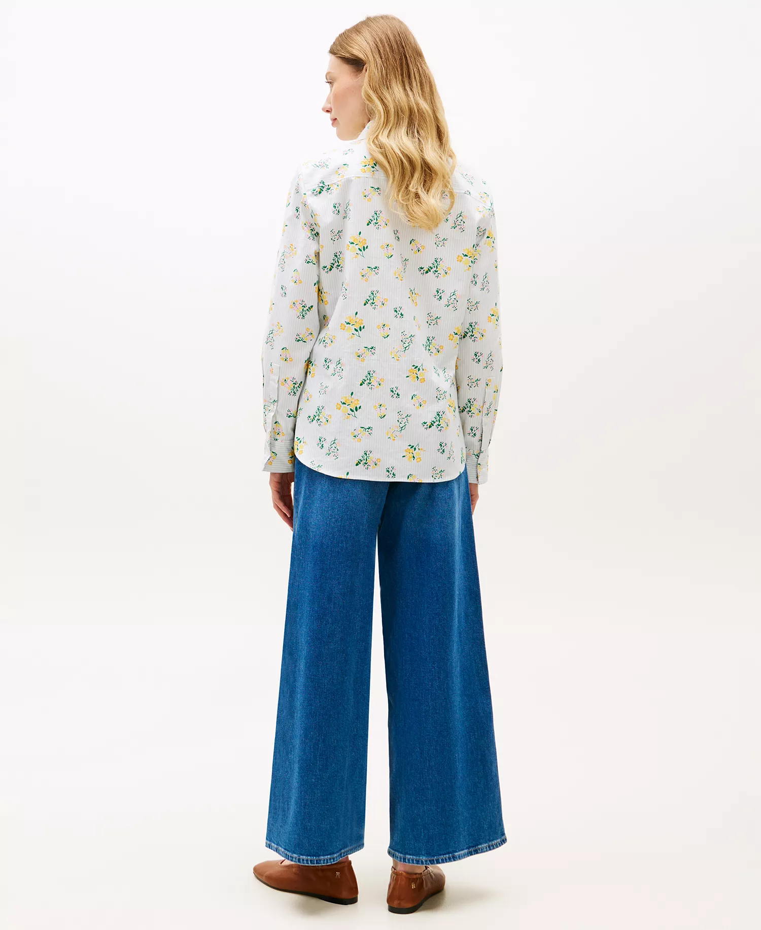 Women's Regular Fit Oxford Shirt - White - L