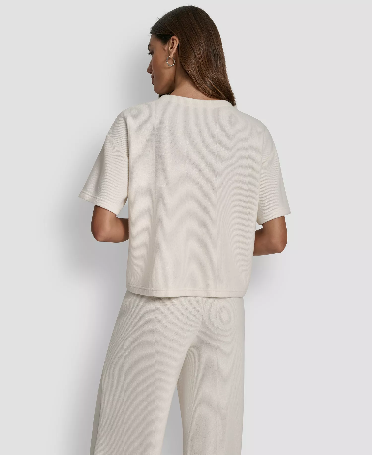 Women's Relaxed Boxy Fit T-Shirt - Eggnog - L