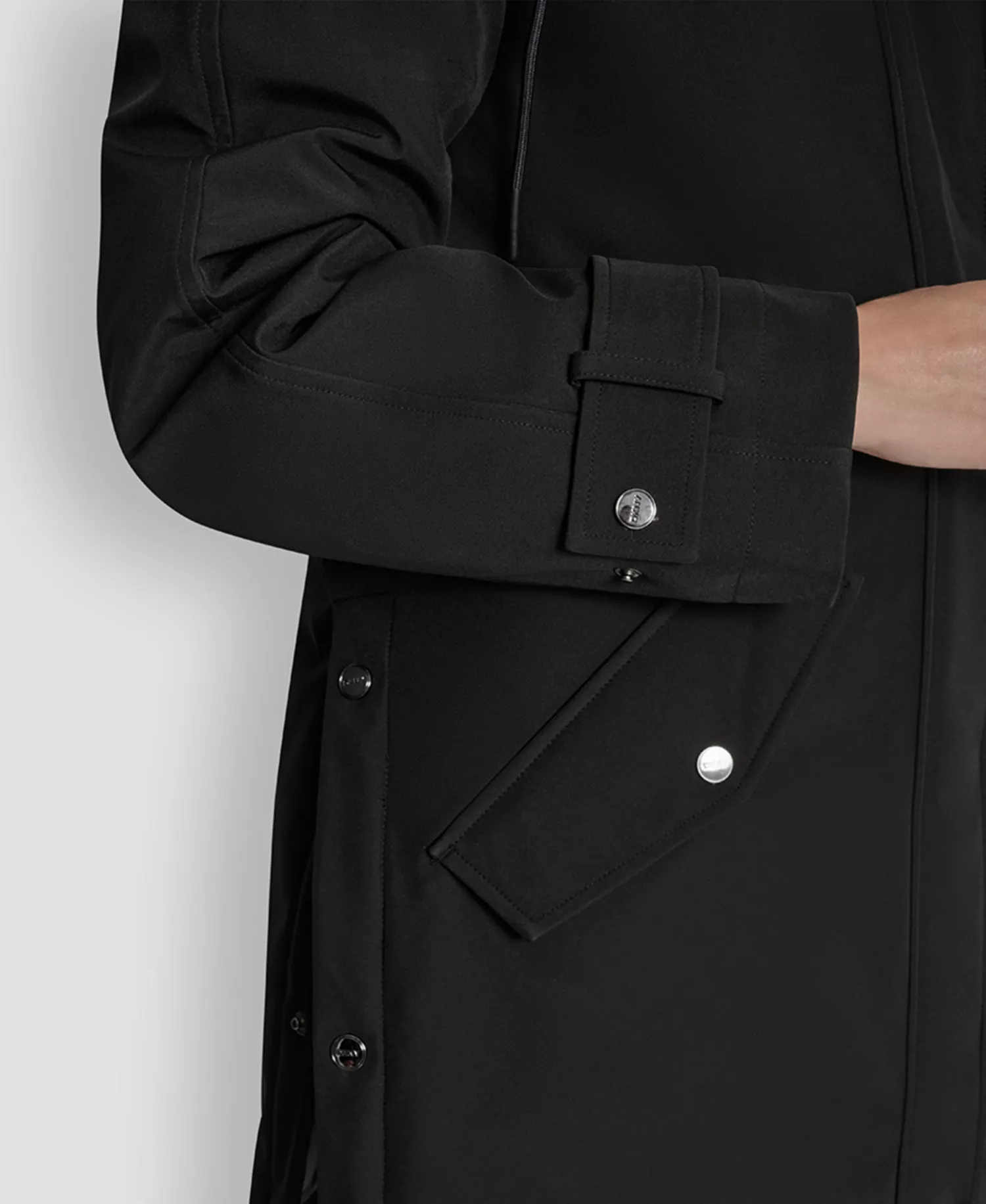 Women's Faux-Fur-Lined Hooded Softshell Coat - Black - L