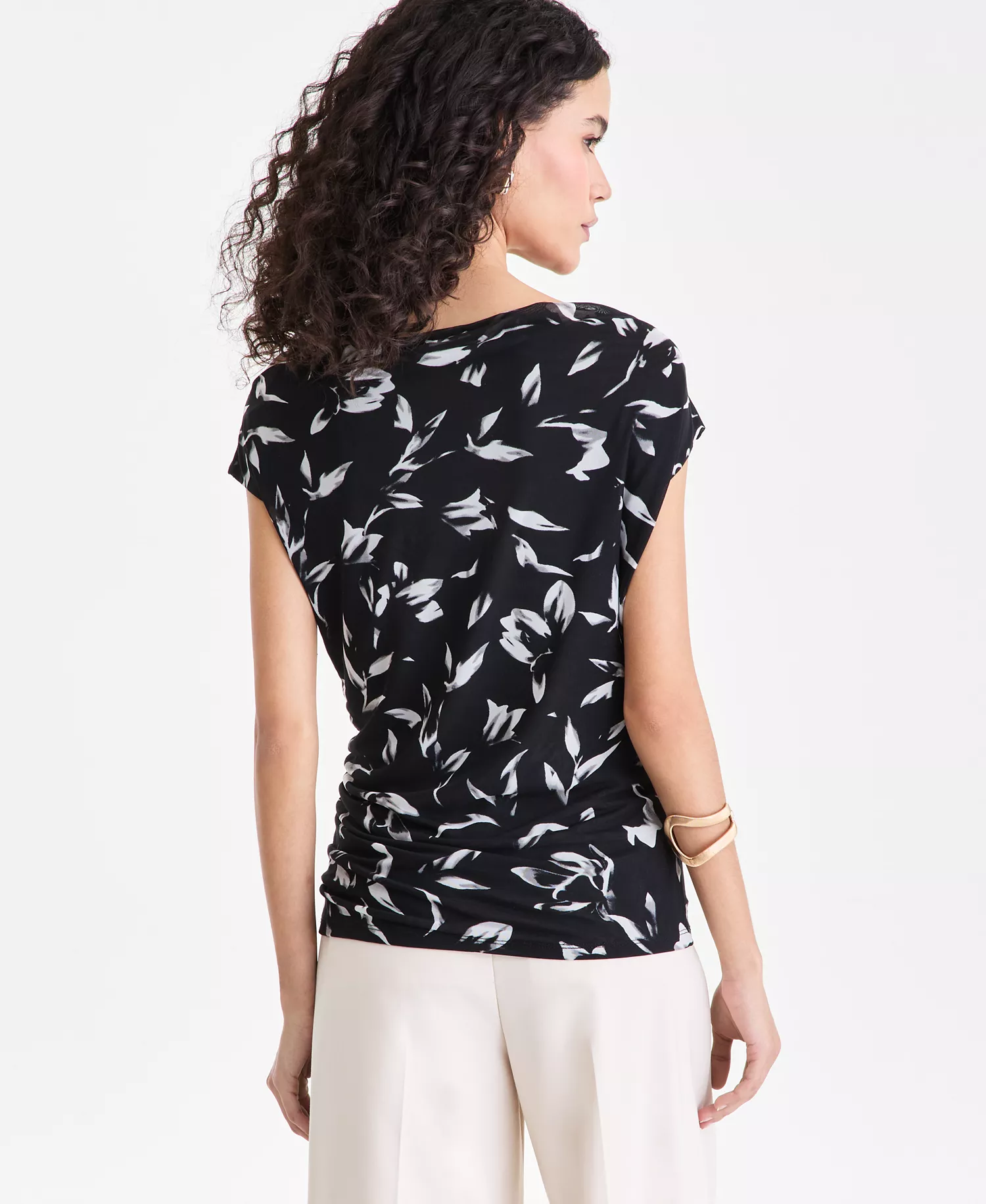 Women's Short Sleeve Asymmetric Knit Top, Macy's Exclusive - Siena Blooms Bk - L