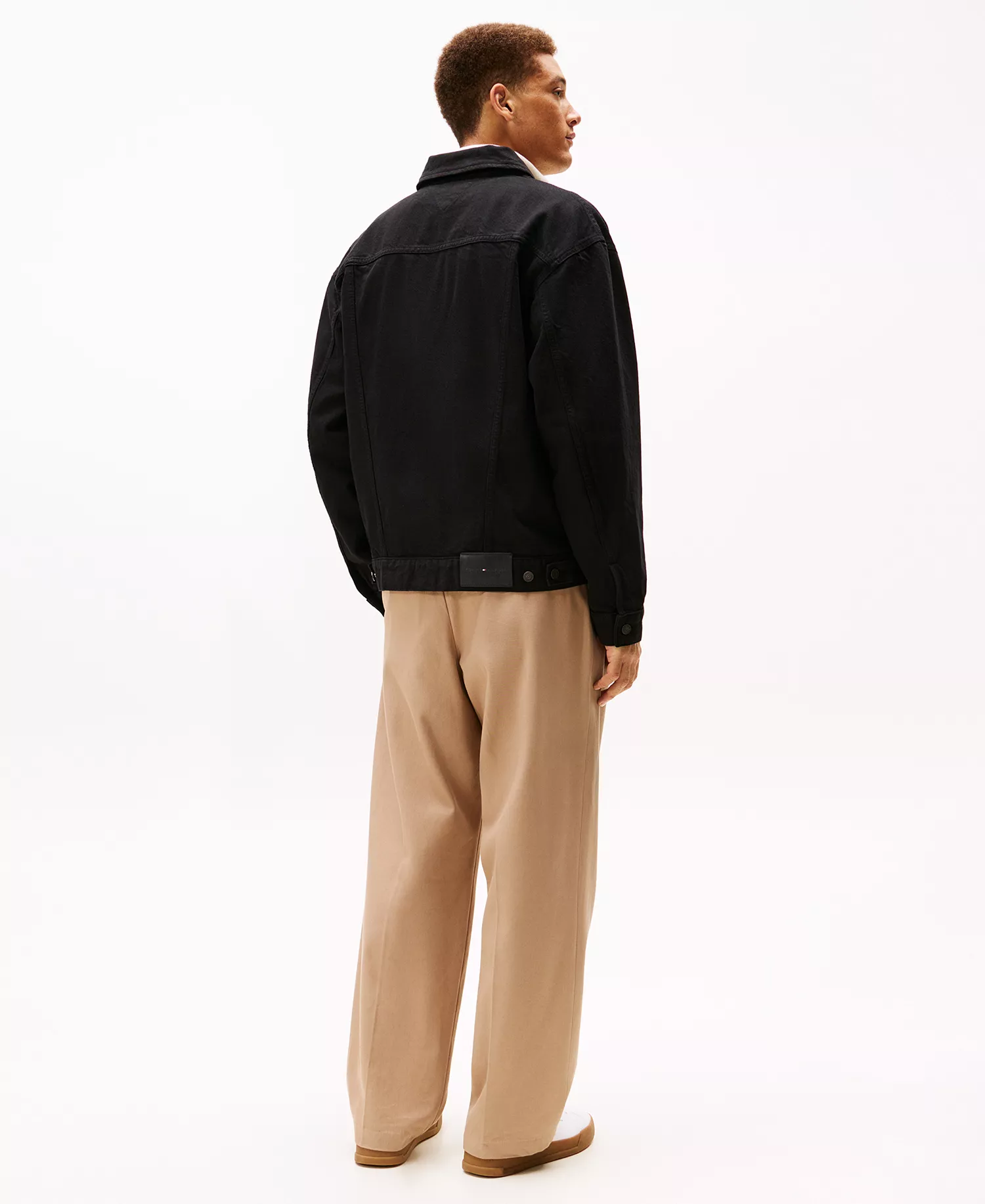 Men's Relaxed Fit Trucker Jacket - Black - L
