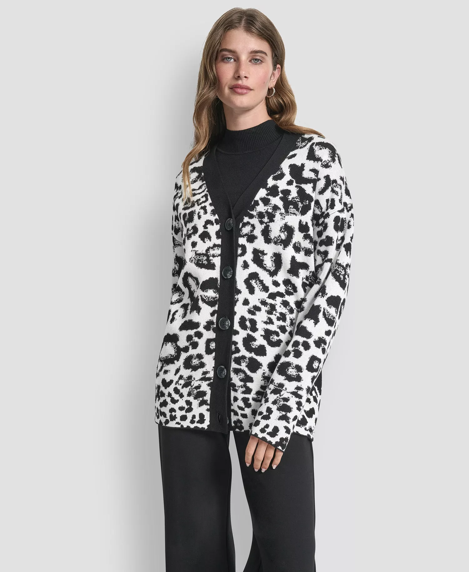 Women's Long Sleeve V-Neck Cardigan Sweater - Black/ivory - M