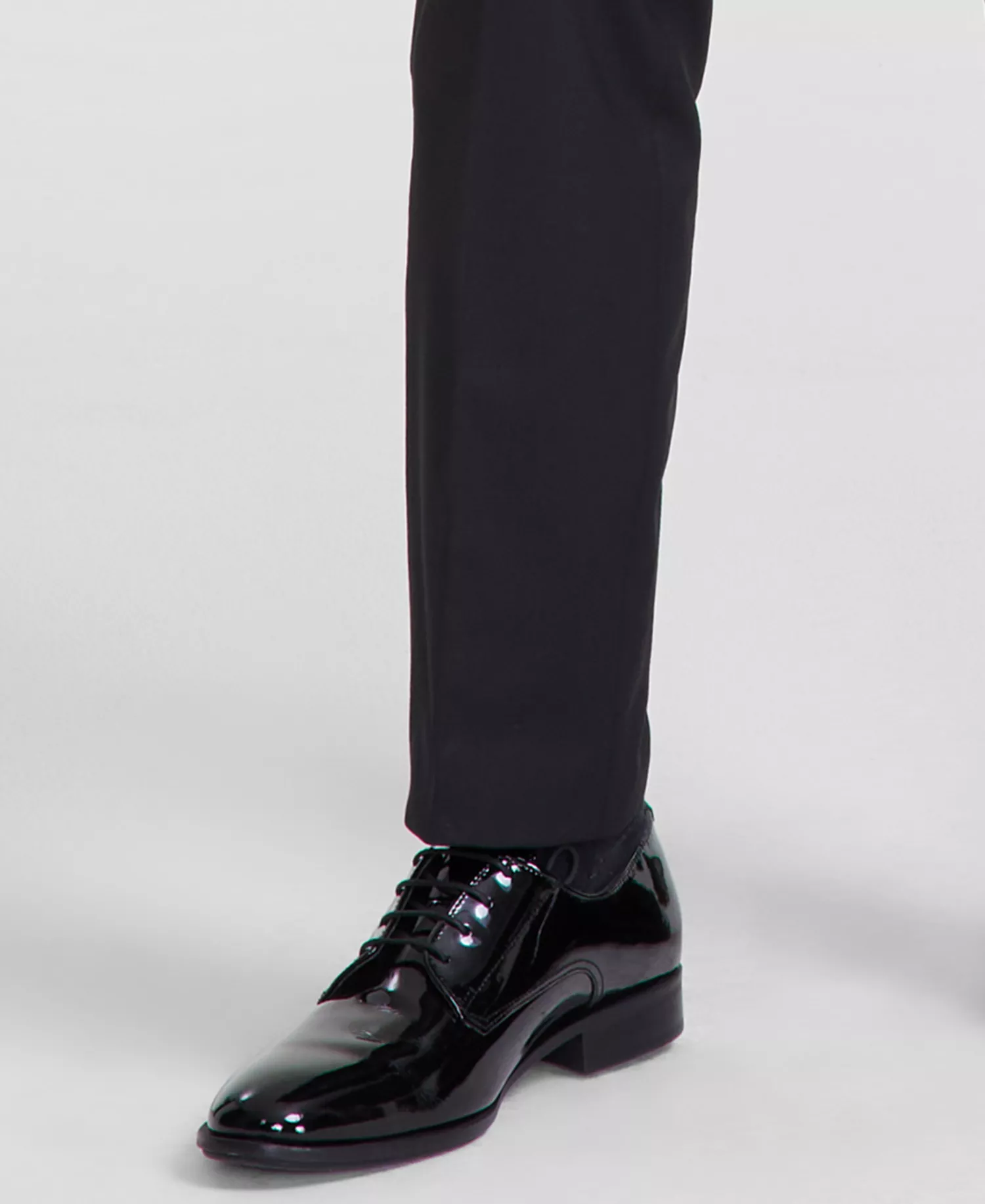 Men's Modern-Fit Wool Blend Super Flex Stretch Tuxedo Pant - Black - 30R