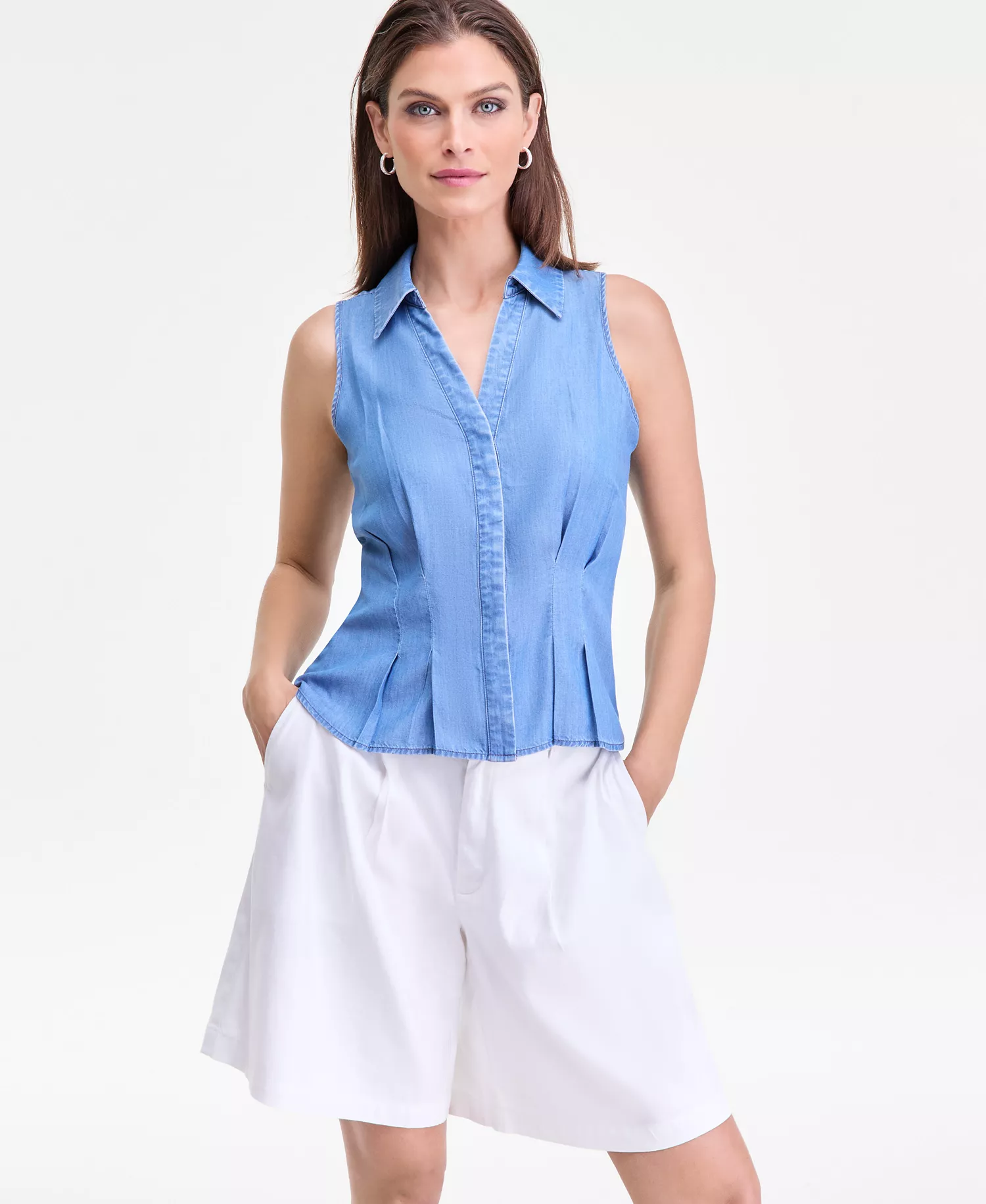 Women's Chambray Sleeveless Button-Down Shirt, Macy's Exclusive - Medium Indigo - L