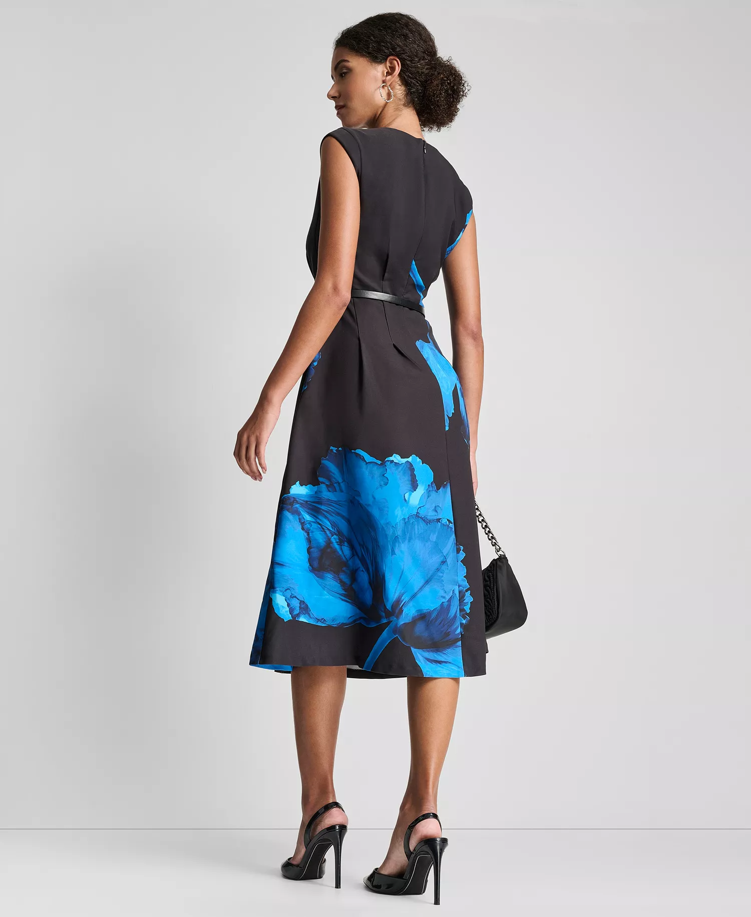 Women's Sleeveless Jewel Neck Fit and Flare Midi Dress - Black/Skydiver - 10