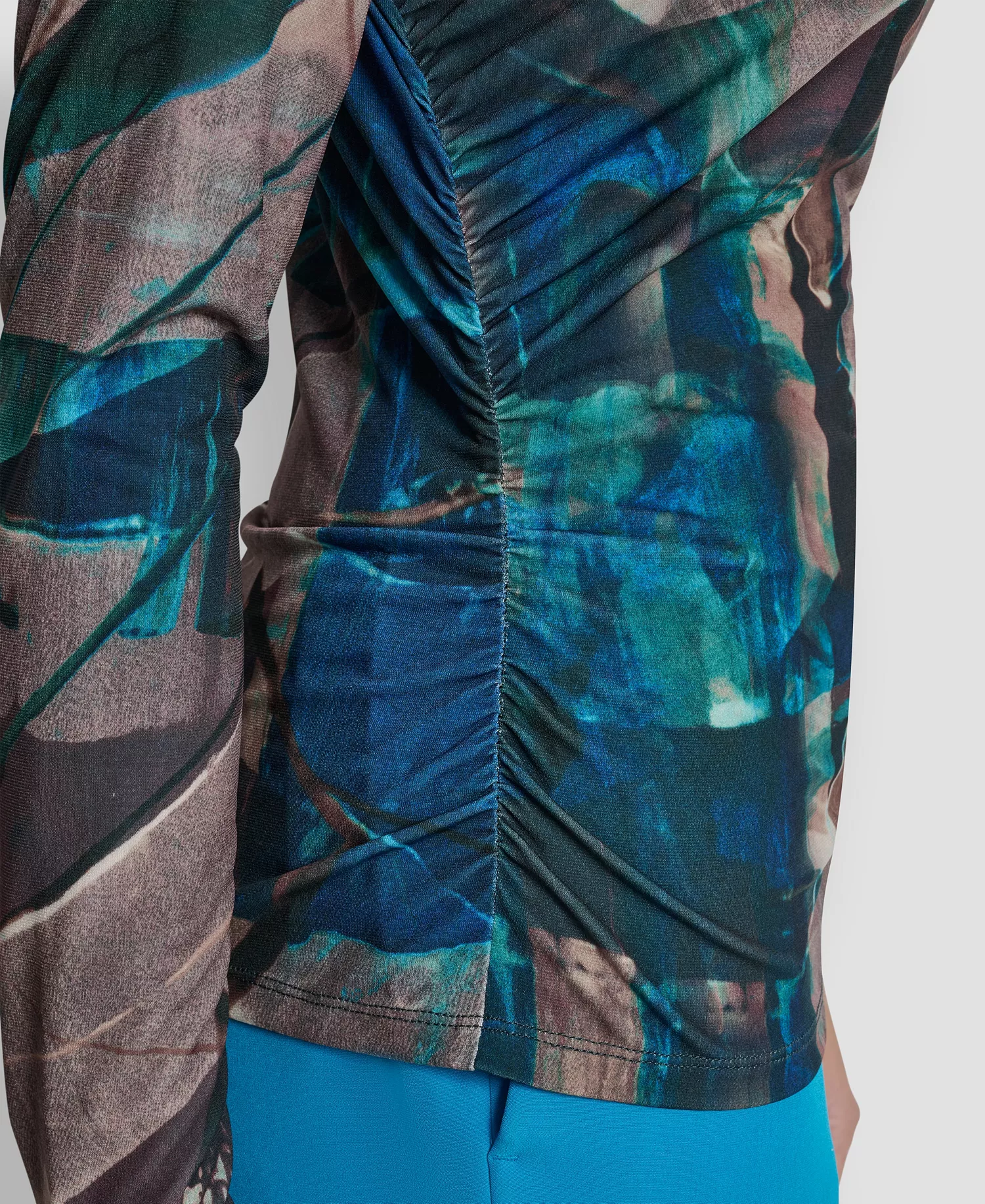 Women's Mock Neck Long Sleeve Top - City Taupe/ocean Blue Multi - L