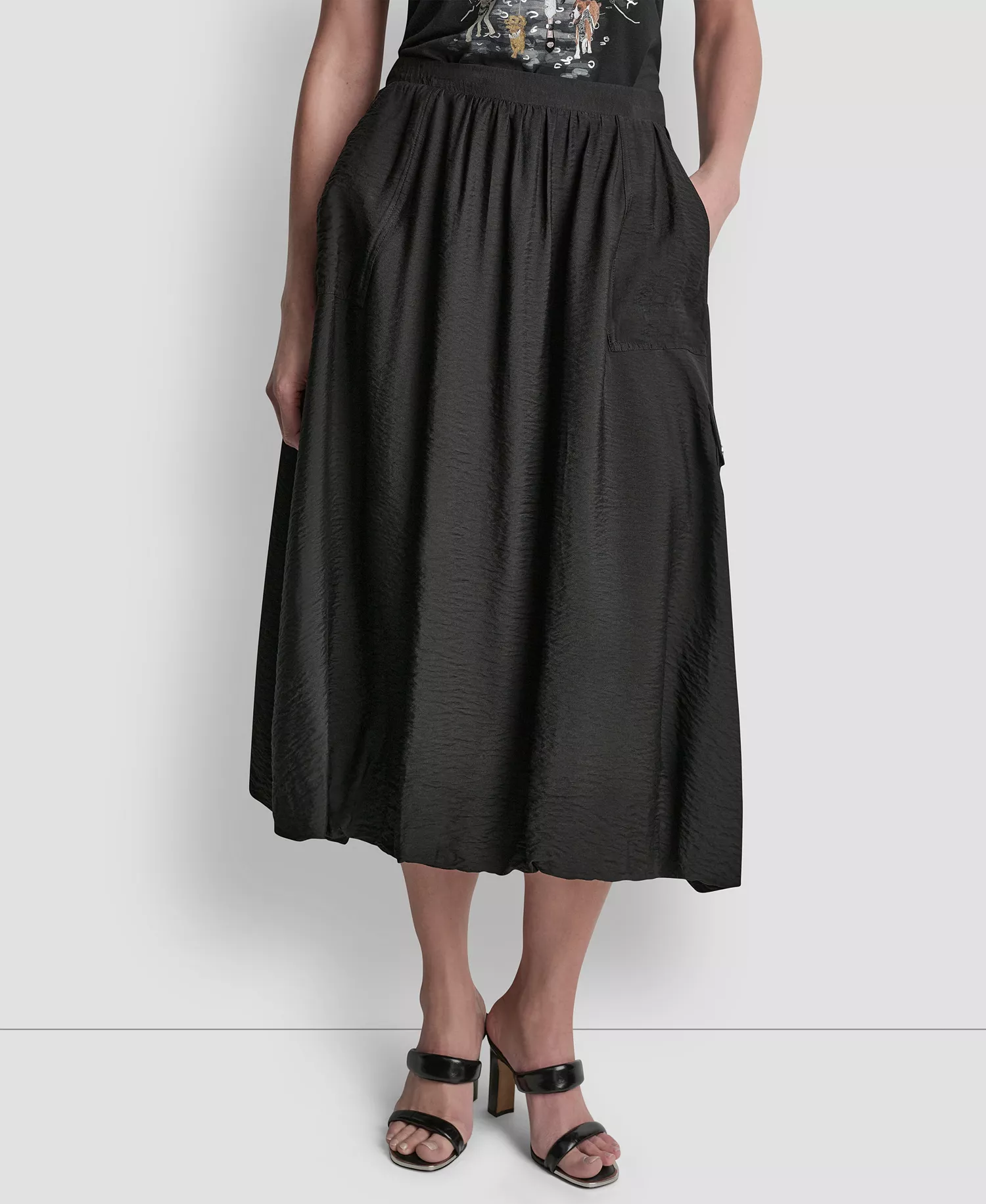Women's Pull-On Bubble Hem Cargo Skirt - Black - L