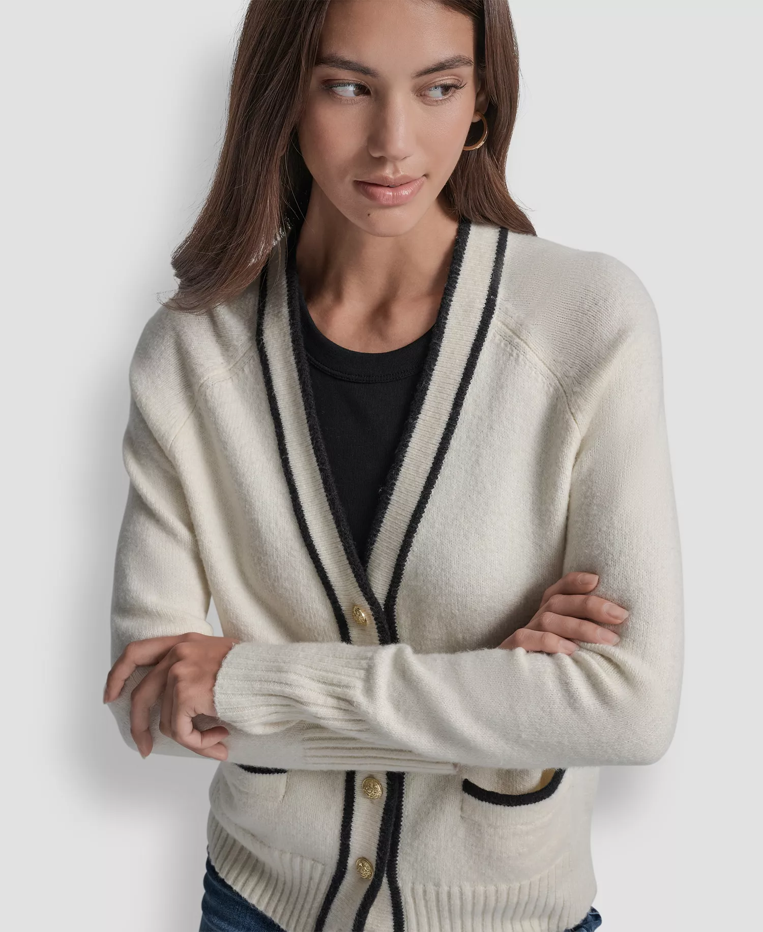 Women's Long Sleeve Tipped V-Neck Cardigan Sweater - Eggnog/Black - L