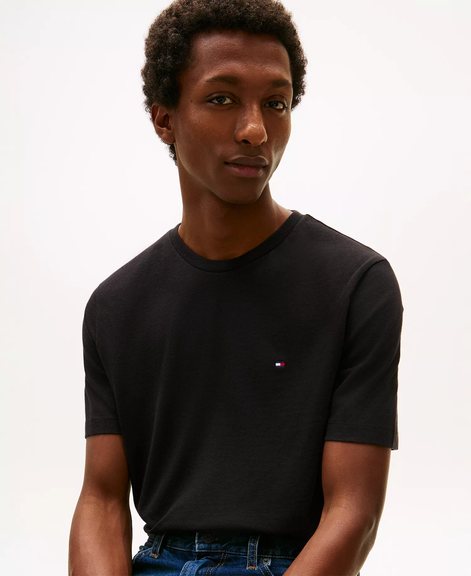 Men's Regular-Fit Essential T-Shirt - Black - L