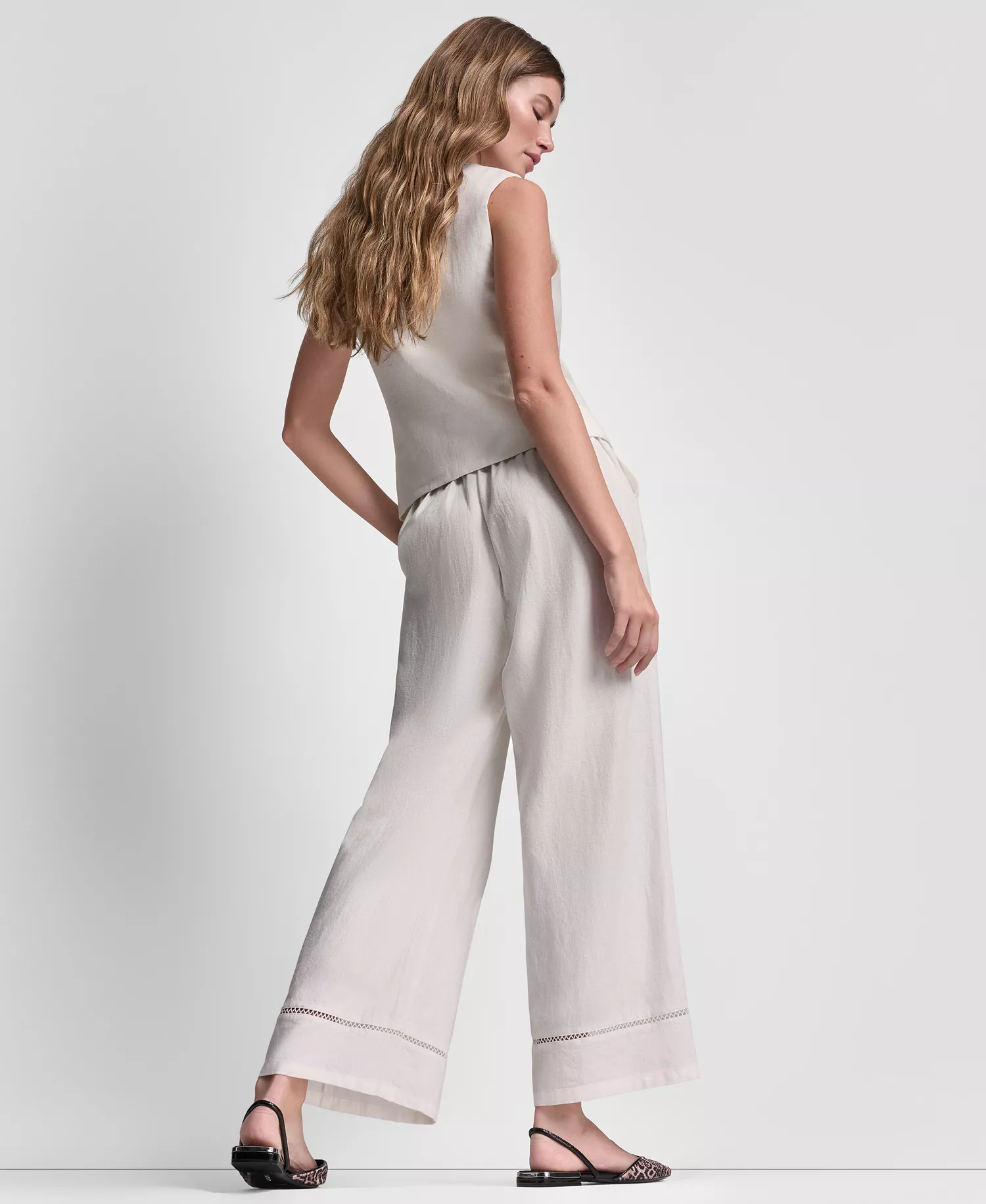 Women's Linen-Blend Crewneck Button-Front Vest - Ivory - L