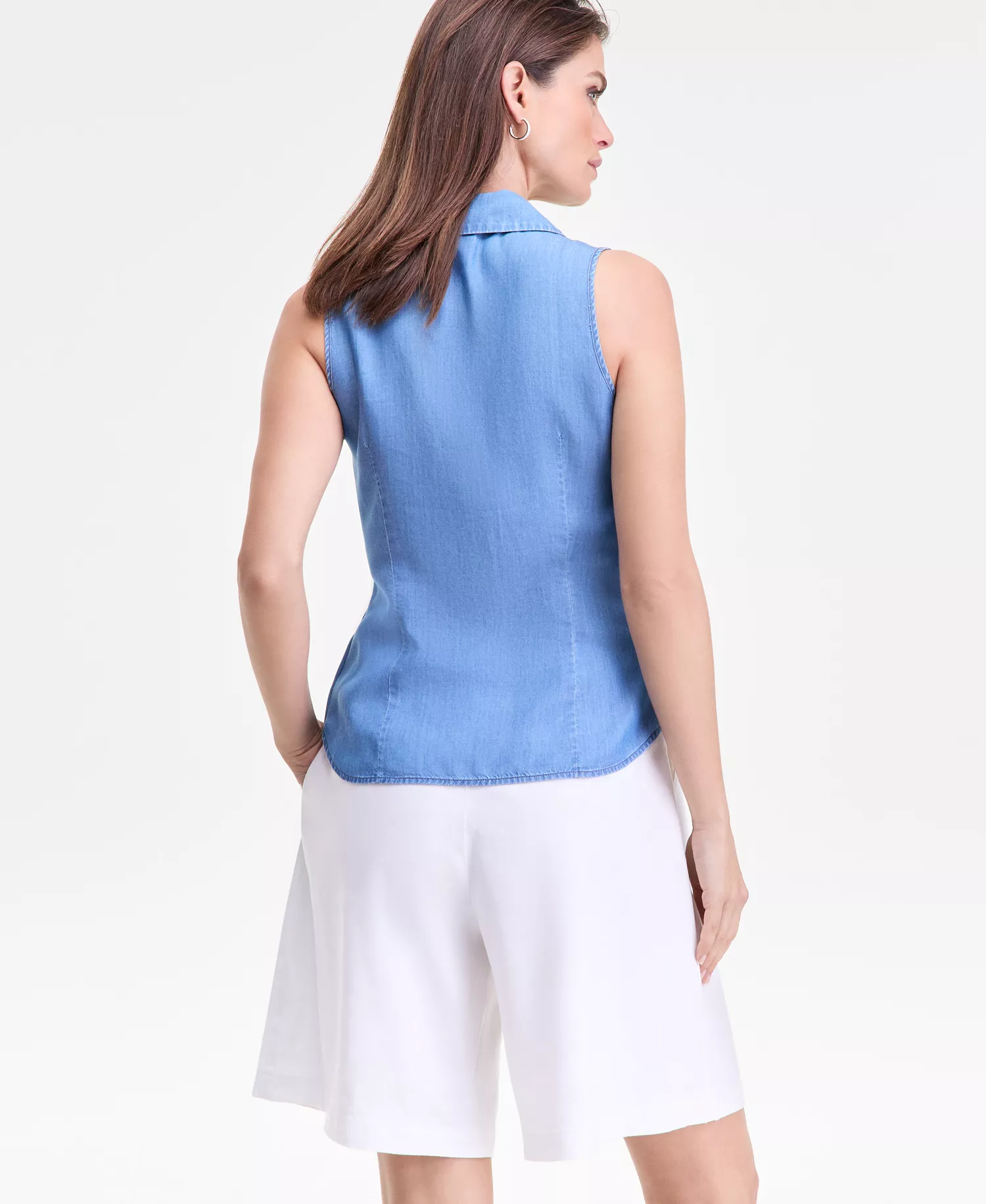 Women's Chambray Sleeveless Button-Down Shirt, Macy's Exclusive - Medium Indigo - L